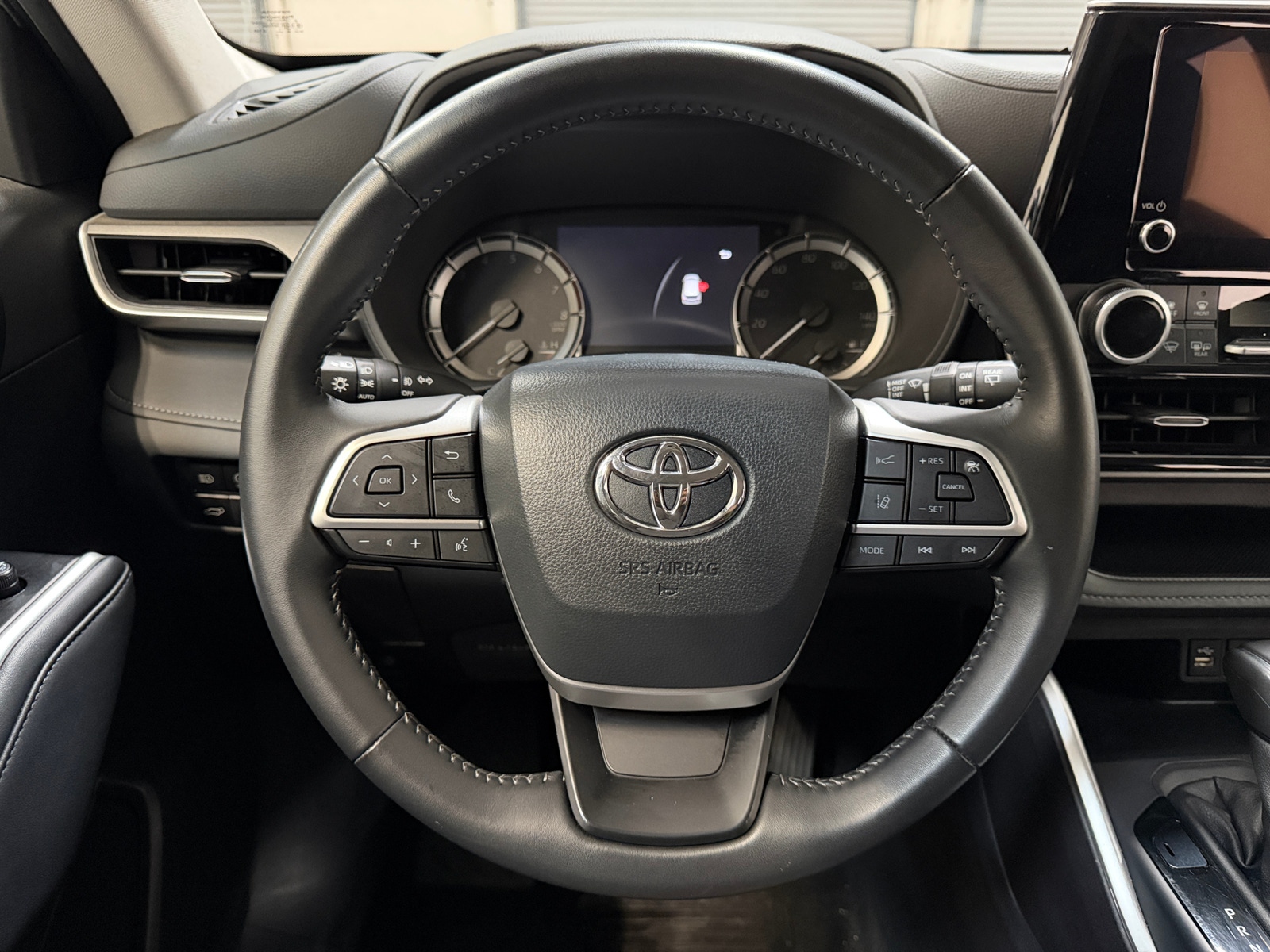 Thumbnail: 2025 Toyota Highlander - 5