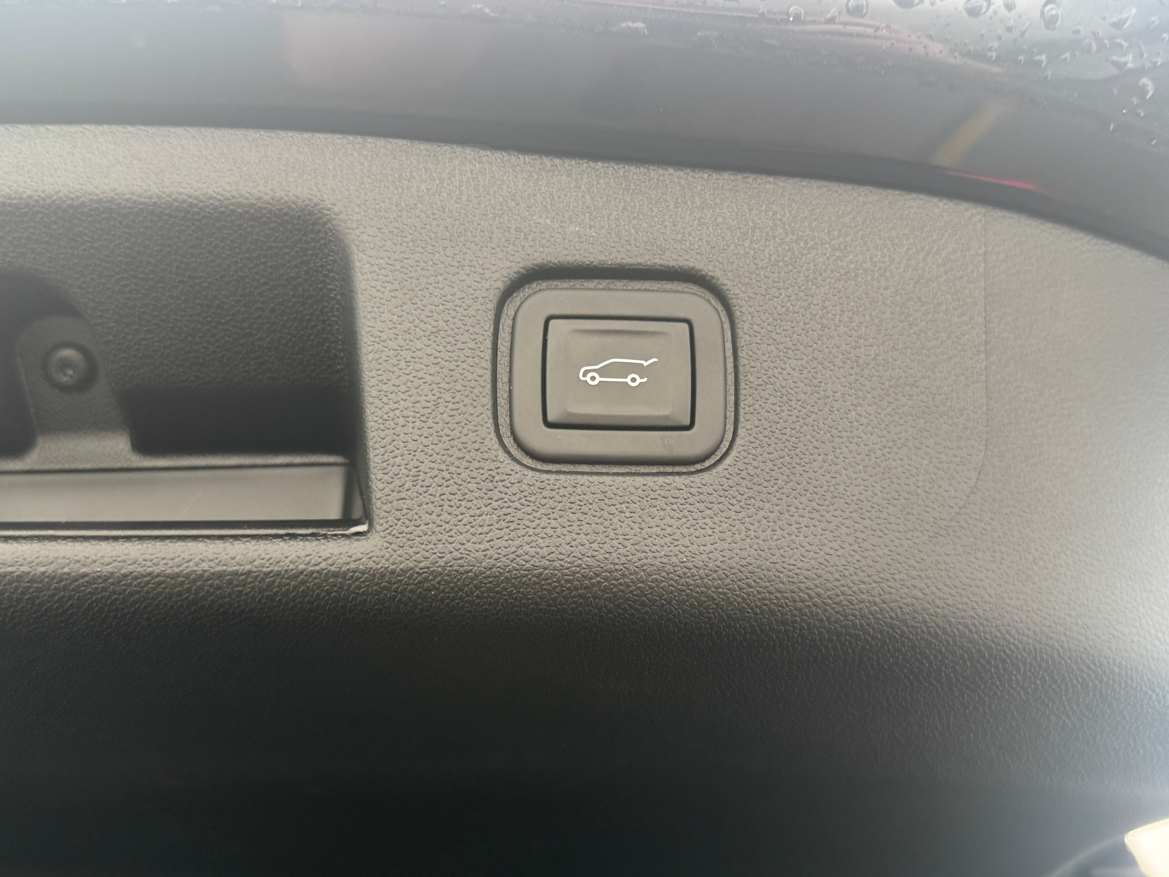Used 2024 Chevrolet Blazer EV RS with VIN 3GNKDCRJ9RS212838 for sale in Auburn, WA