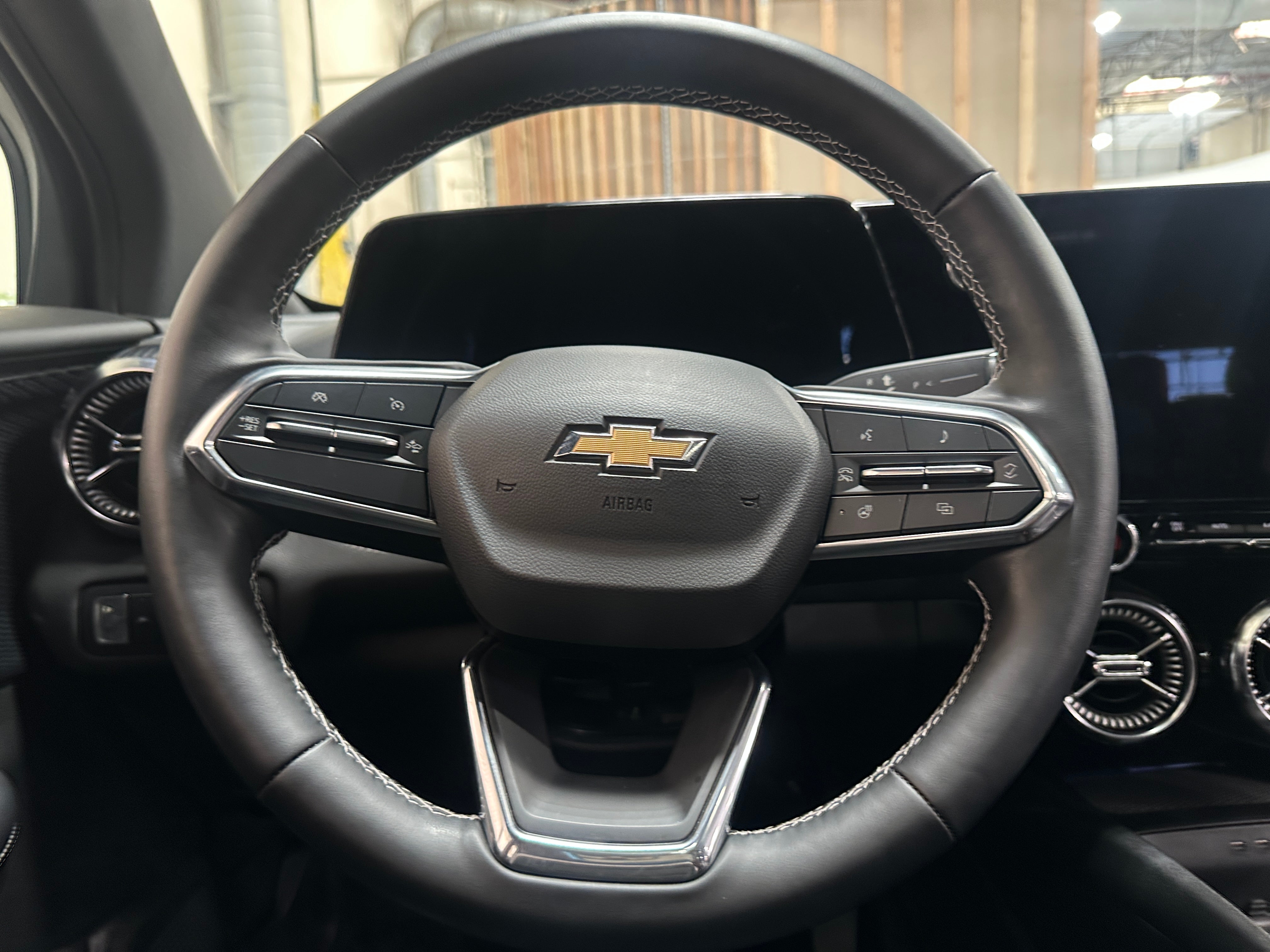 Used 2024 Chevrolet Blazer EV LT with VIN 3GNKDBRJ9RS221159 for sale in Auburn, WA