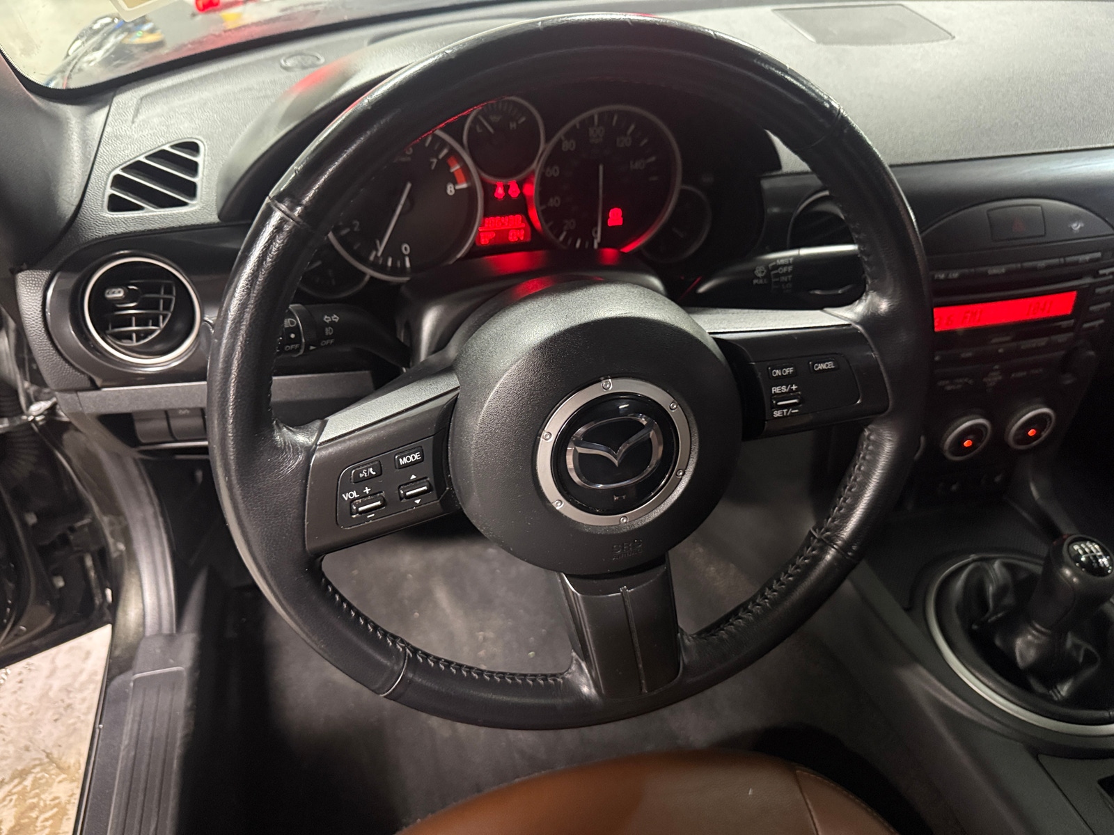 Thumbnail: 2013 Mazda MX-5 Miata - 4