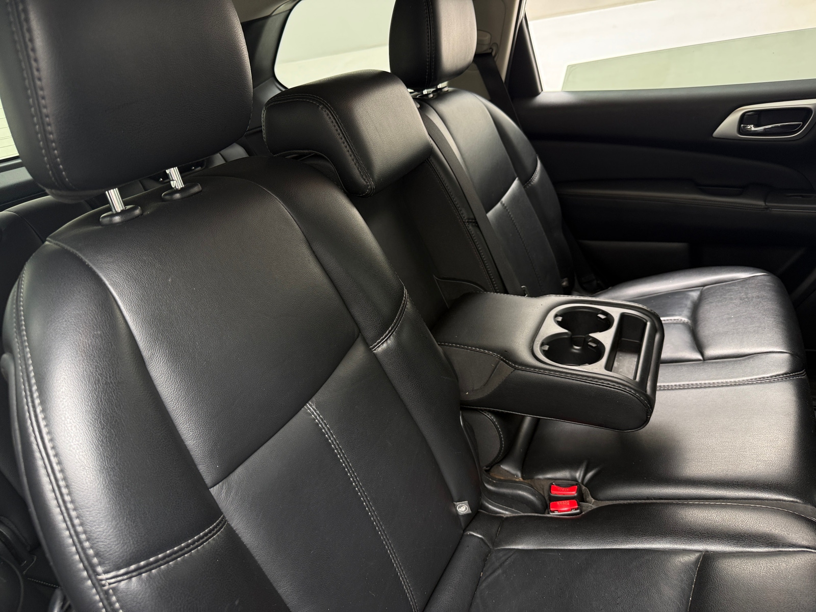 Thumbnail: 2016 Nissan Pathfinder - 5