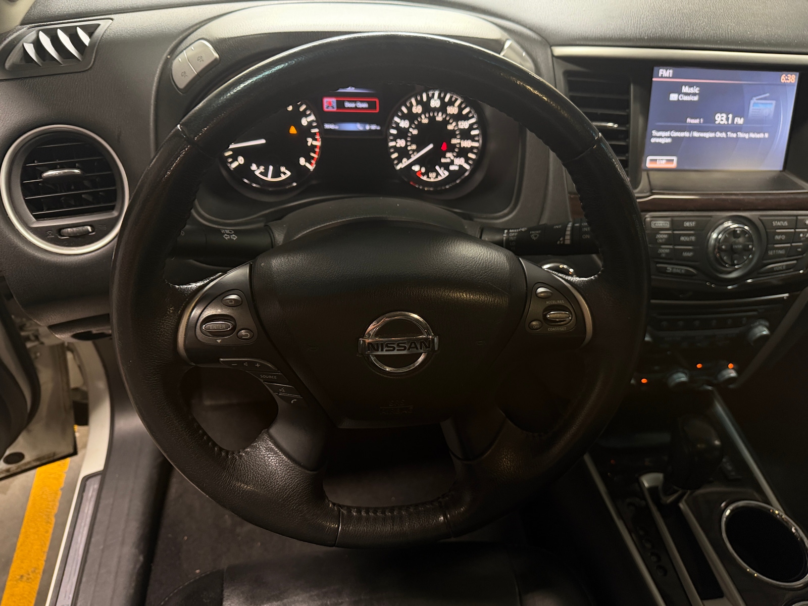Thumbnail: 2016 Nissan Pathfinder - 4