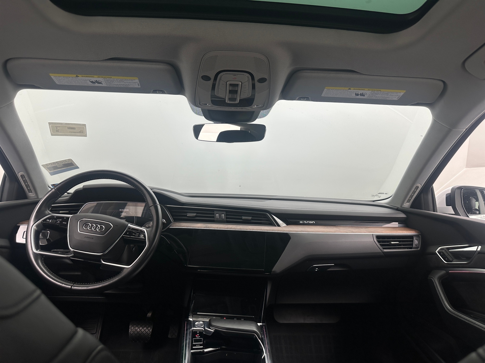 Thumbnail: 2019 Audi e-tron - 2