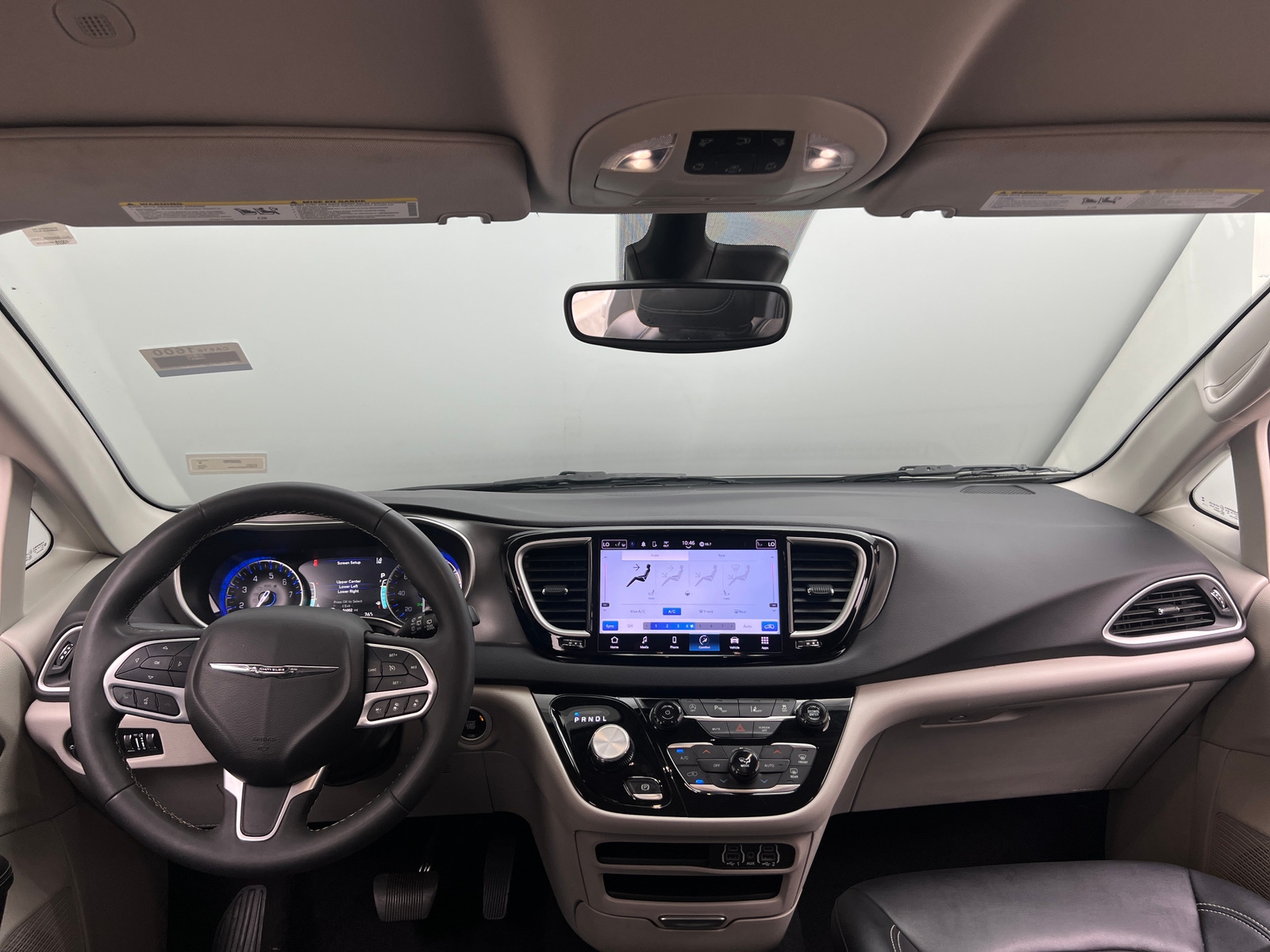 Thumbnail: 2024 Chrysler Pacifica - 2