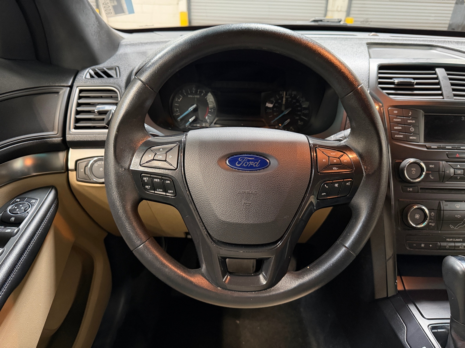 Thumbnail: 2017 Ford Explorer - 5
