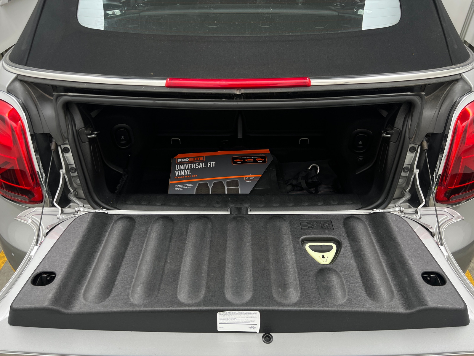 Thumbnail: 2024 MINI Cooper Convertible - 6
