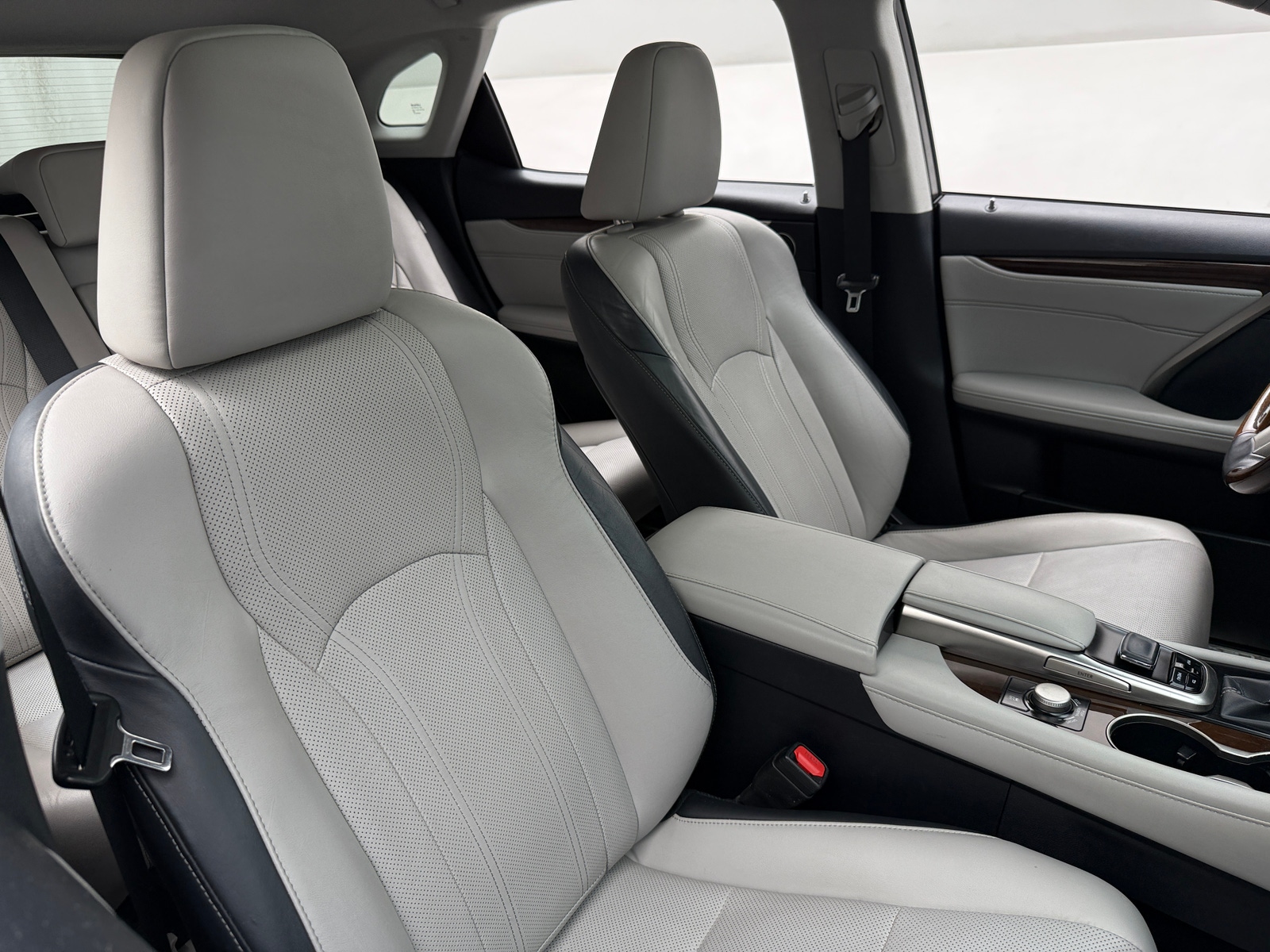 Thumbnail: 2019 Lexus RX - 2