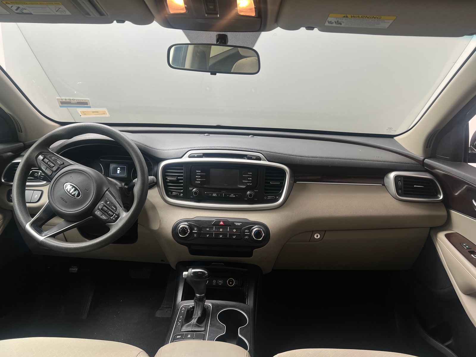 Thumbnail: 2017 Kia Sorento - 3