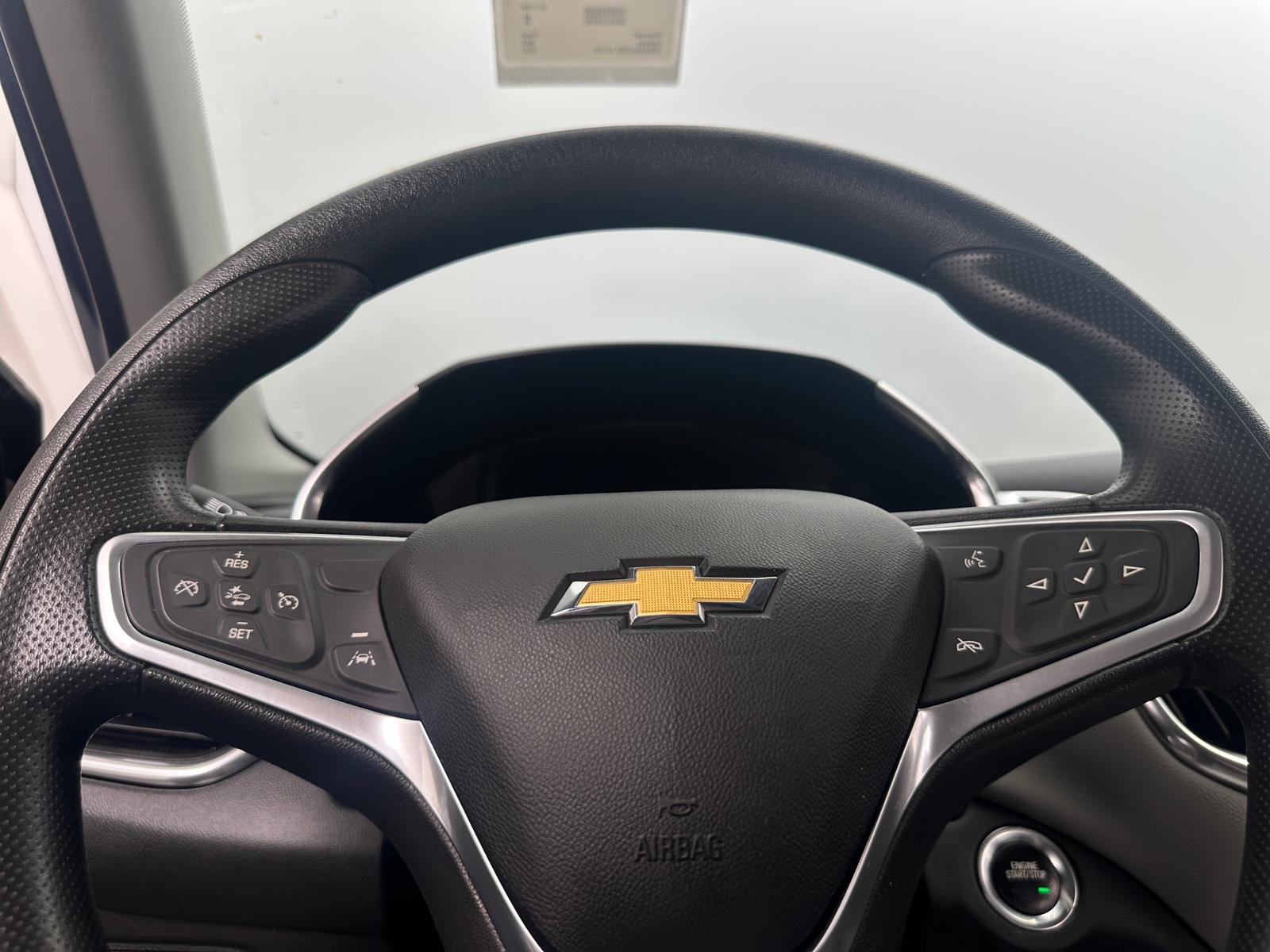Thumbnail: 2022 Chevrolet Equinox - 5