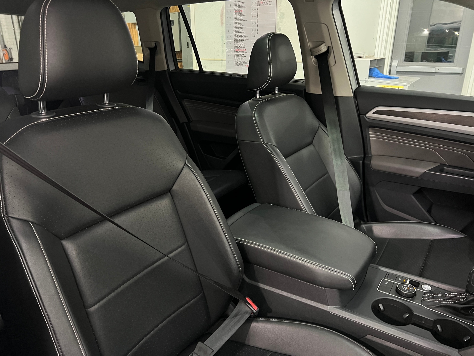 Thumbnail: 2021 Volkswagen Atlas - 2