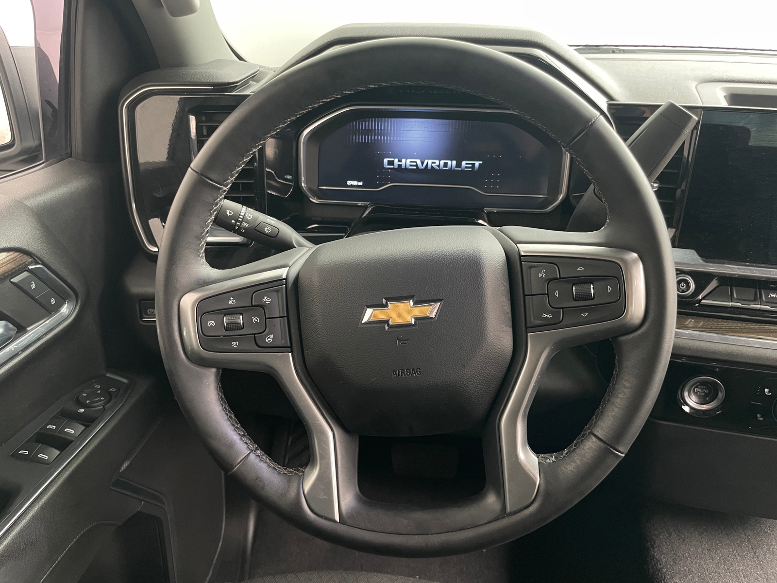 Thumbnail: 2024 Chevrolet Silverado 1500 - 5
