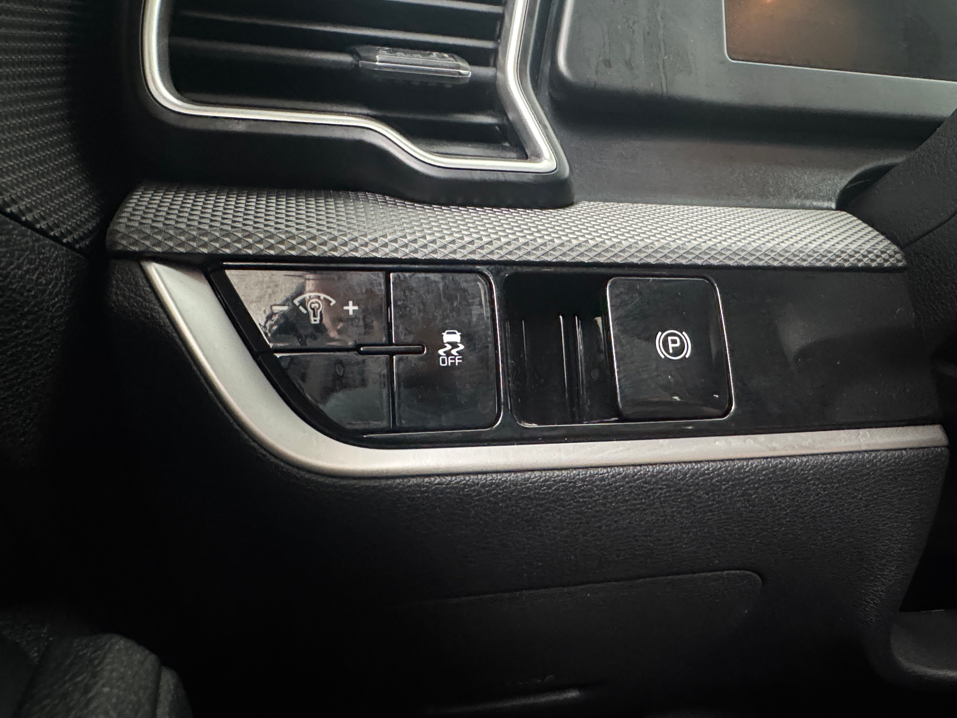 2025 Kia Sportage LX - Photo 3