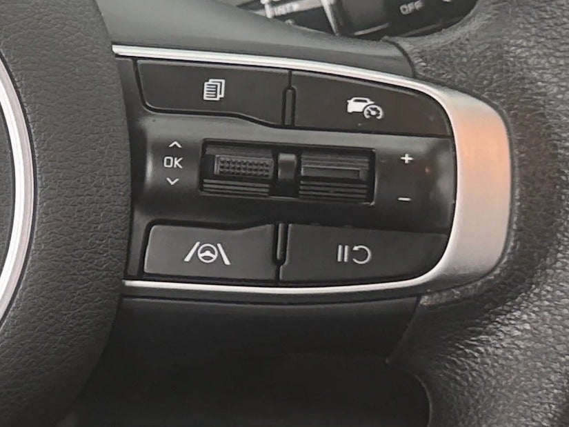 2025 Kia Sportage LX - Photo 4