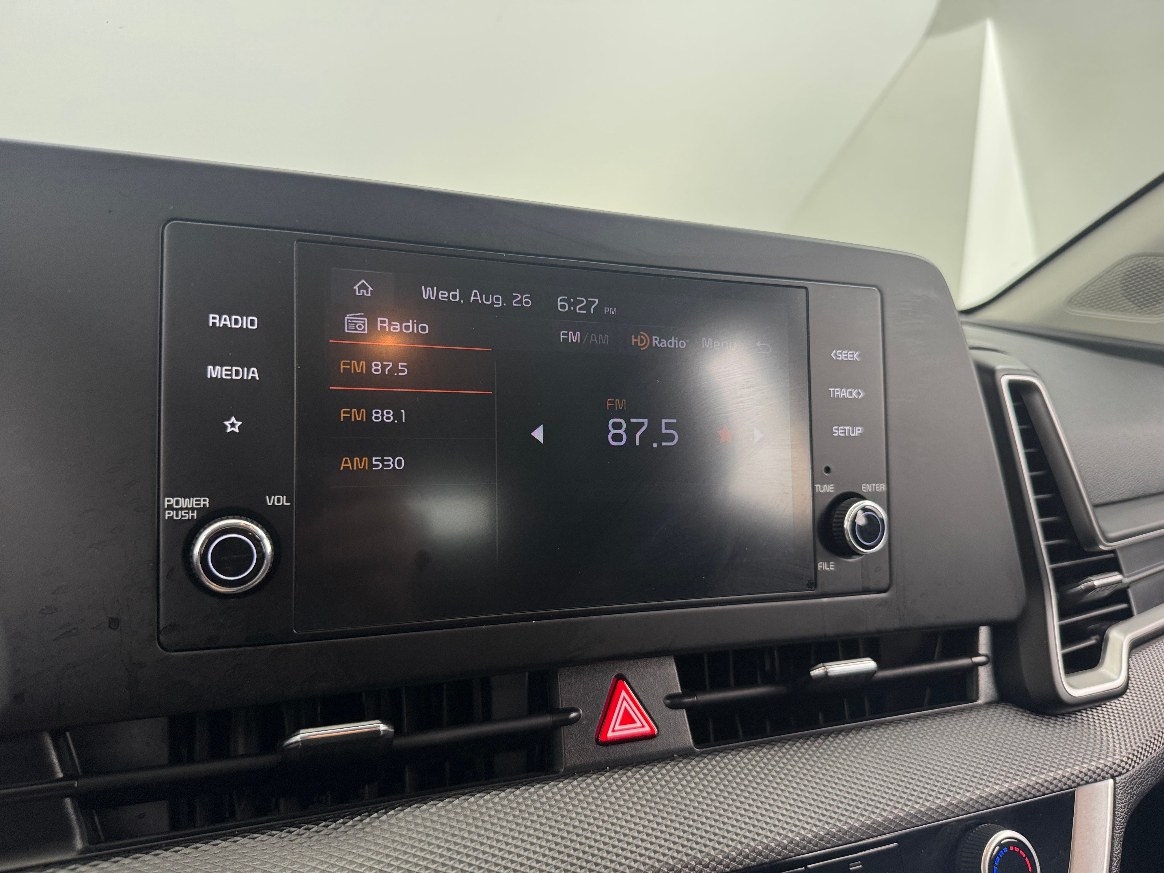 2025 Kia Sportage LX - Photo 12