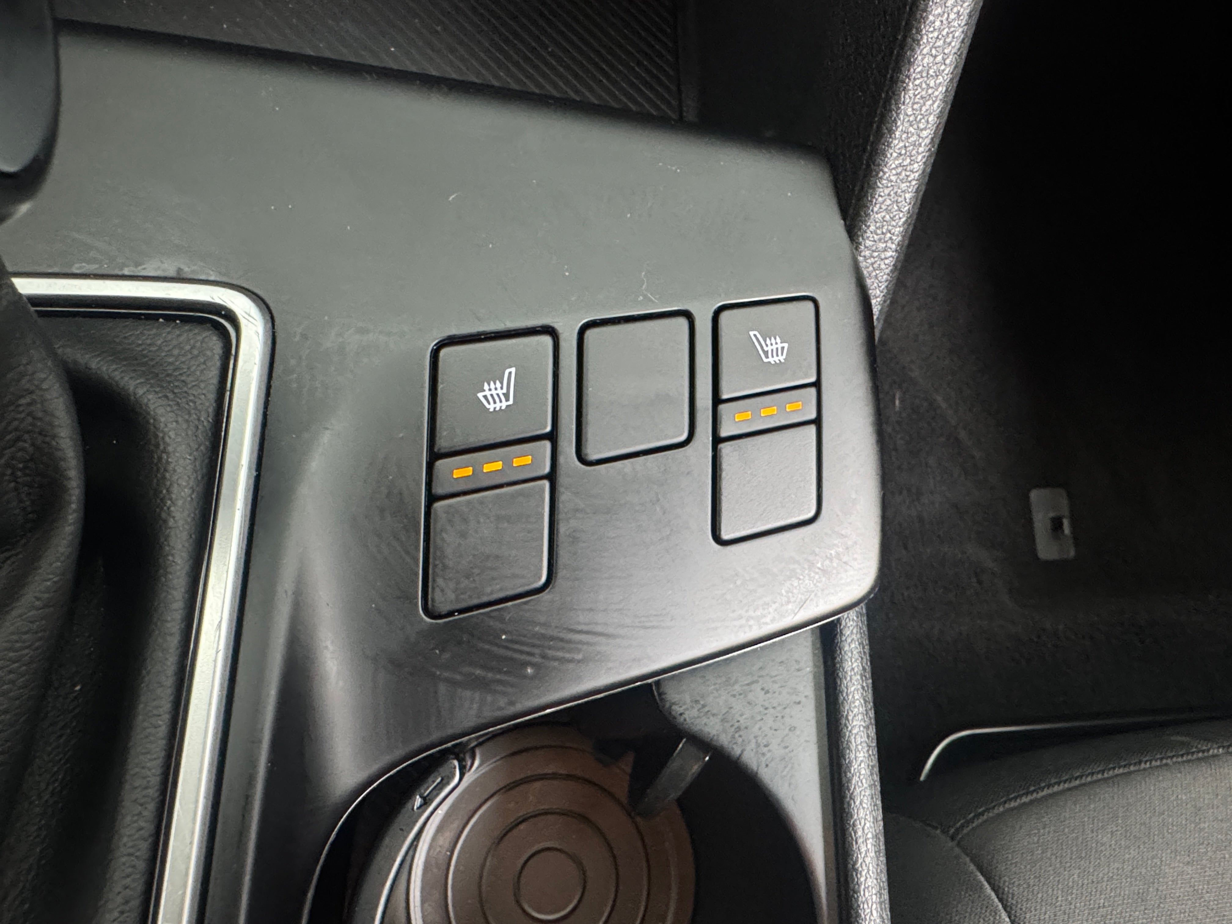 2025 Kia Sportage LX - Photo 14