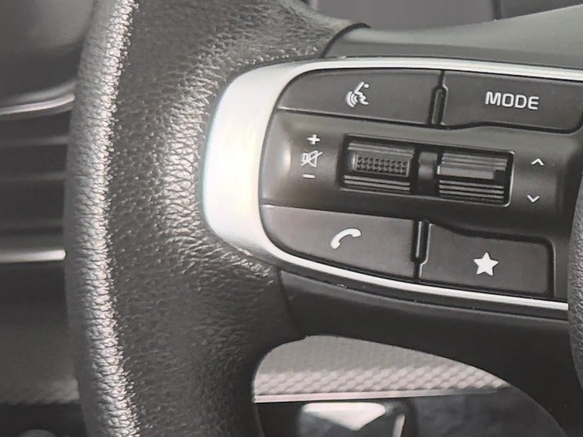 2025 Kia Sportage LX - Photo 16