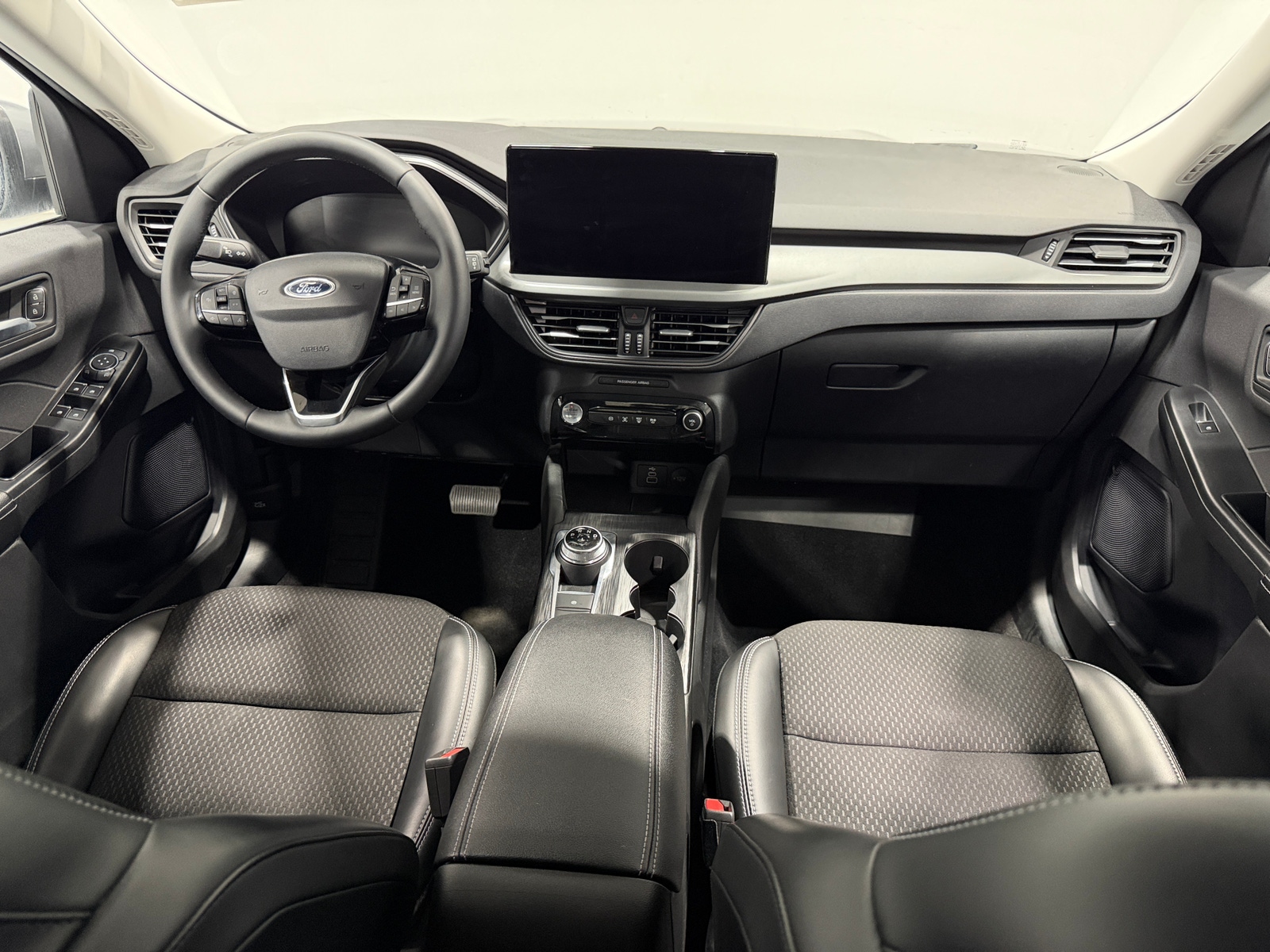 Thumbnail: 2024 Ford Escape - 3