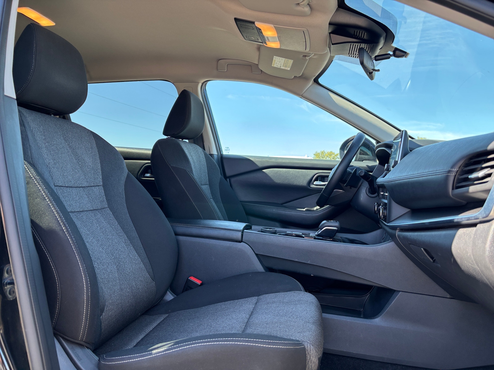 Thumbnail: 2025 Nissan Rogue - 2