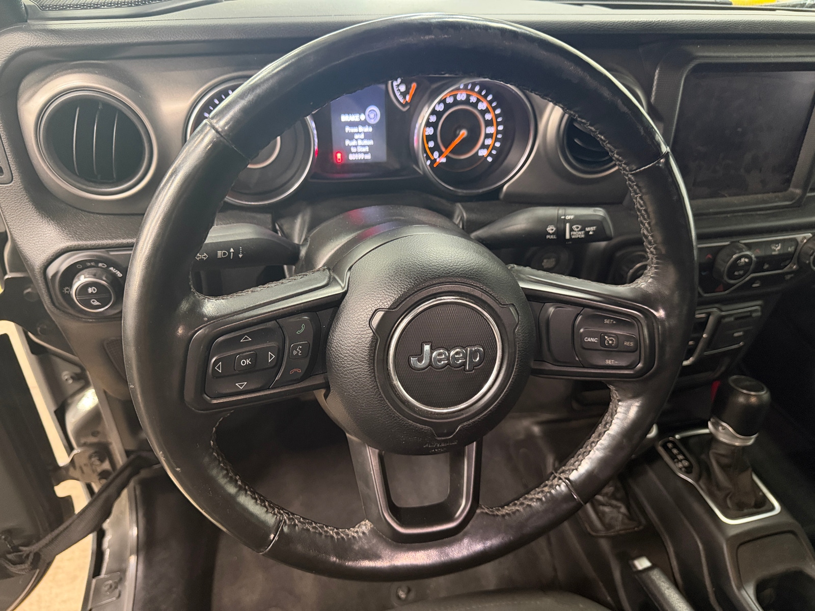 Thumbnail: 2023 Jeep Gladiator - 5