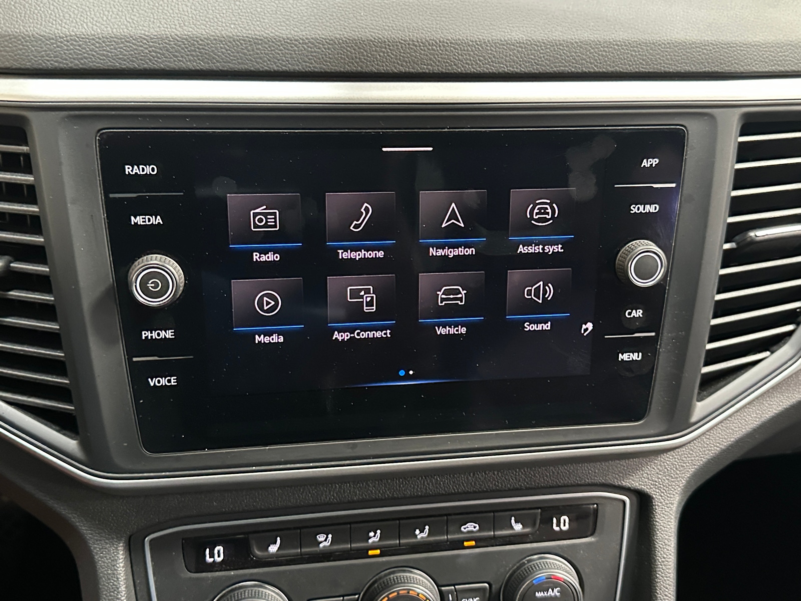 Thumbnail: 2021 Volkswagen Atlas - 3