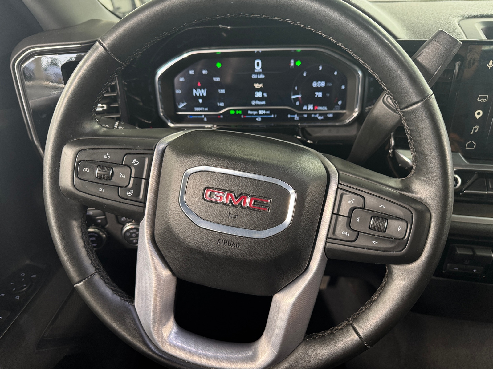 Thumbnail: 2025 GMC Sierra 1500 - 4