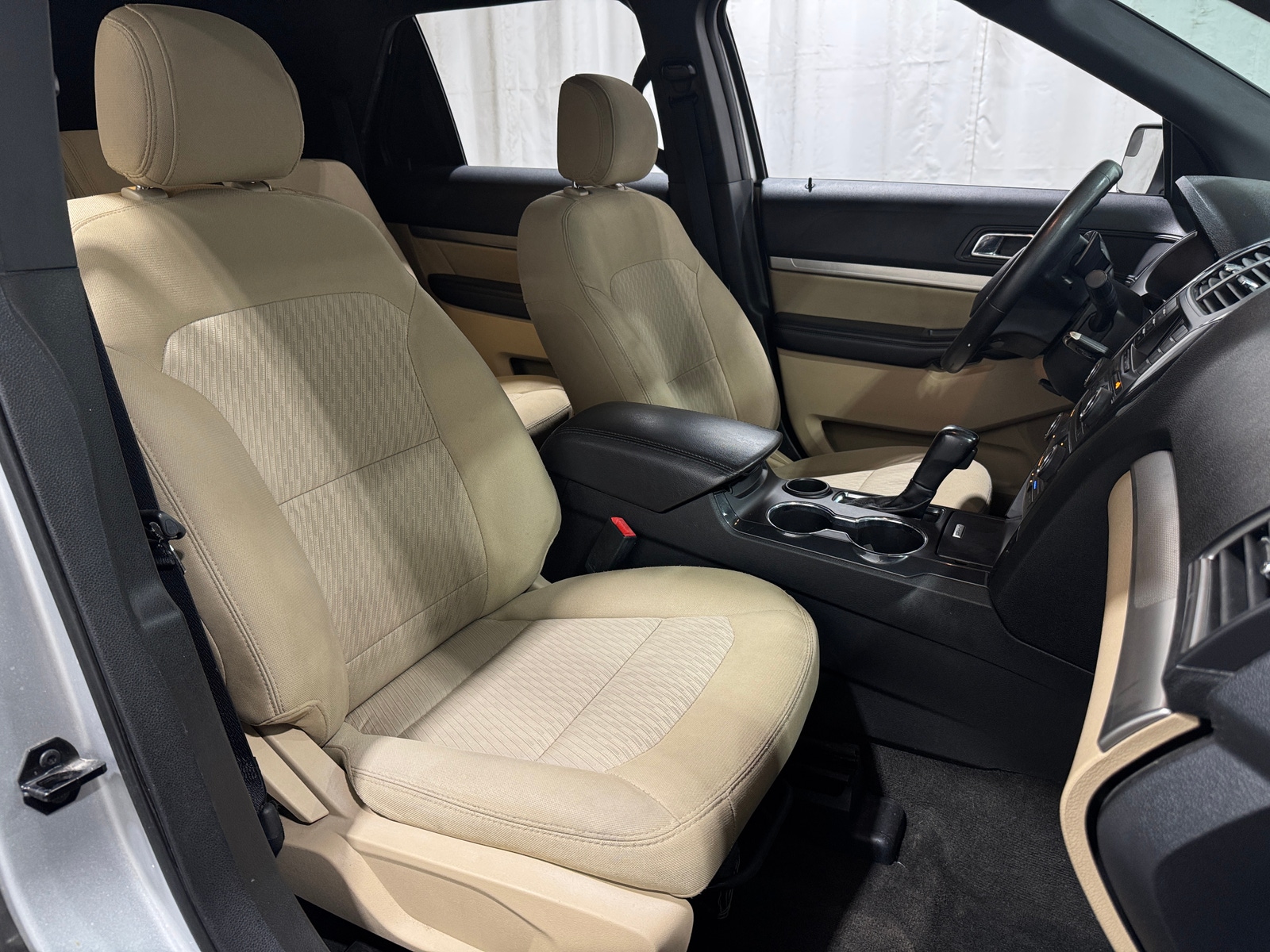Thumbnail: 2017 Ford Explorer - 2