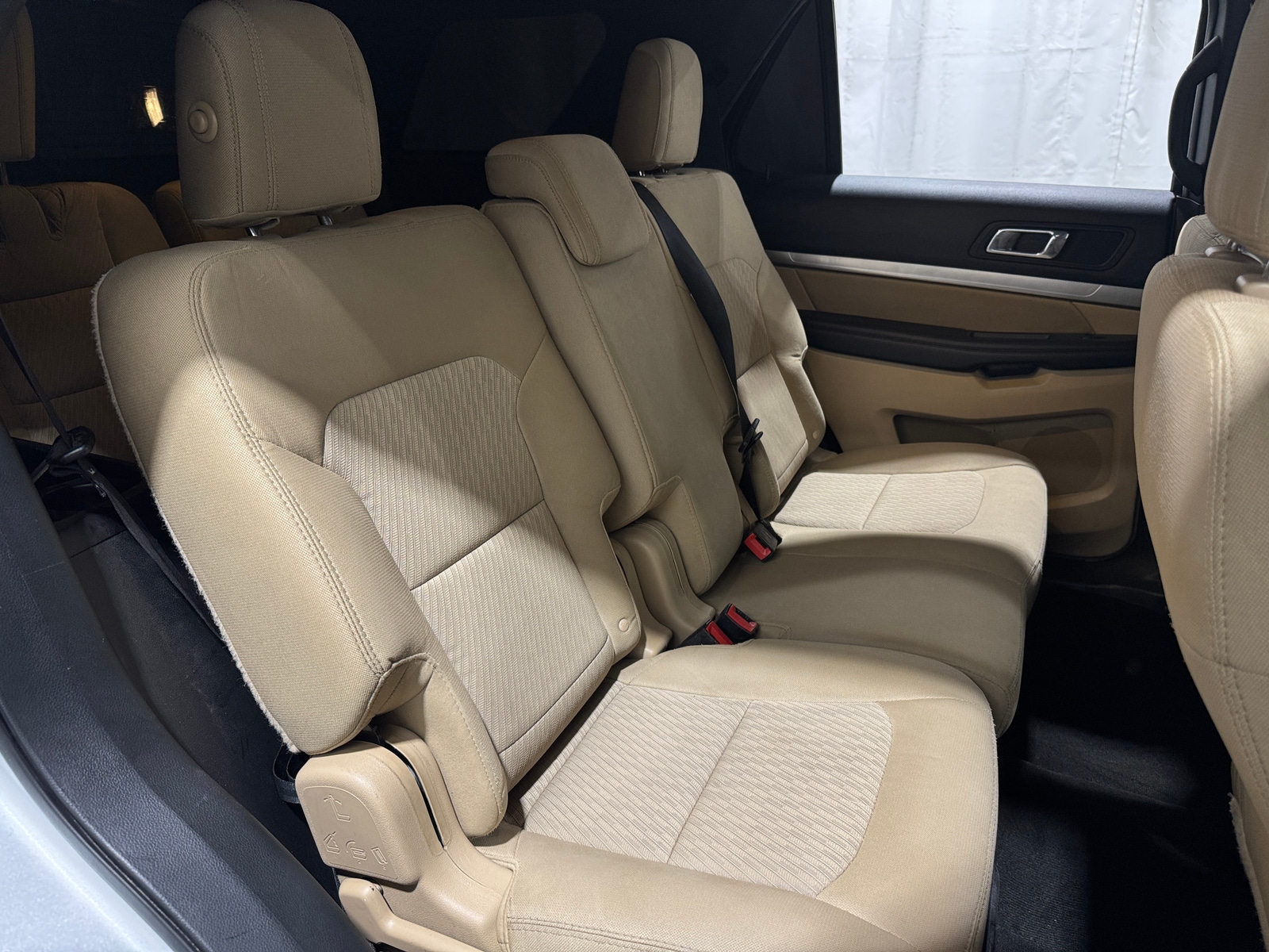 Thumbnail: 2017 Ford Explorer - 6