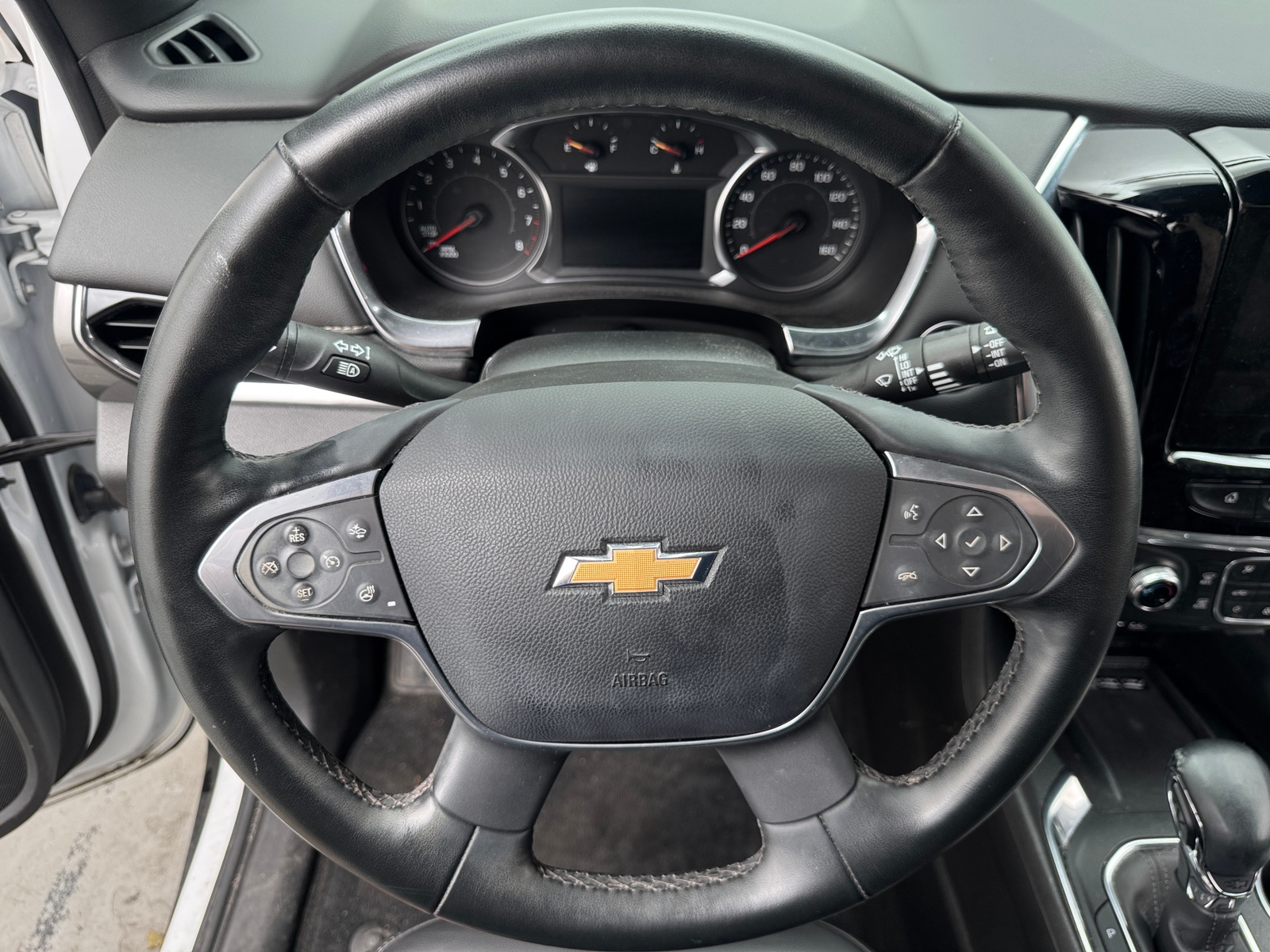 Thumbnail: 2023 Chevrolet Traverse - 4