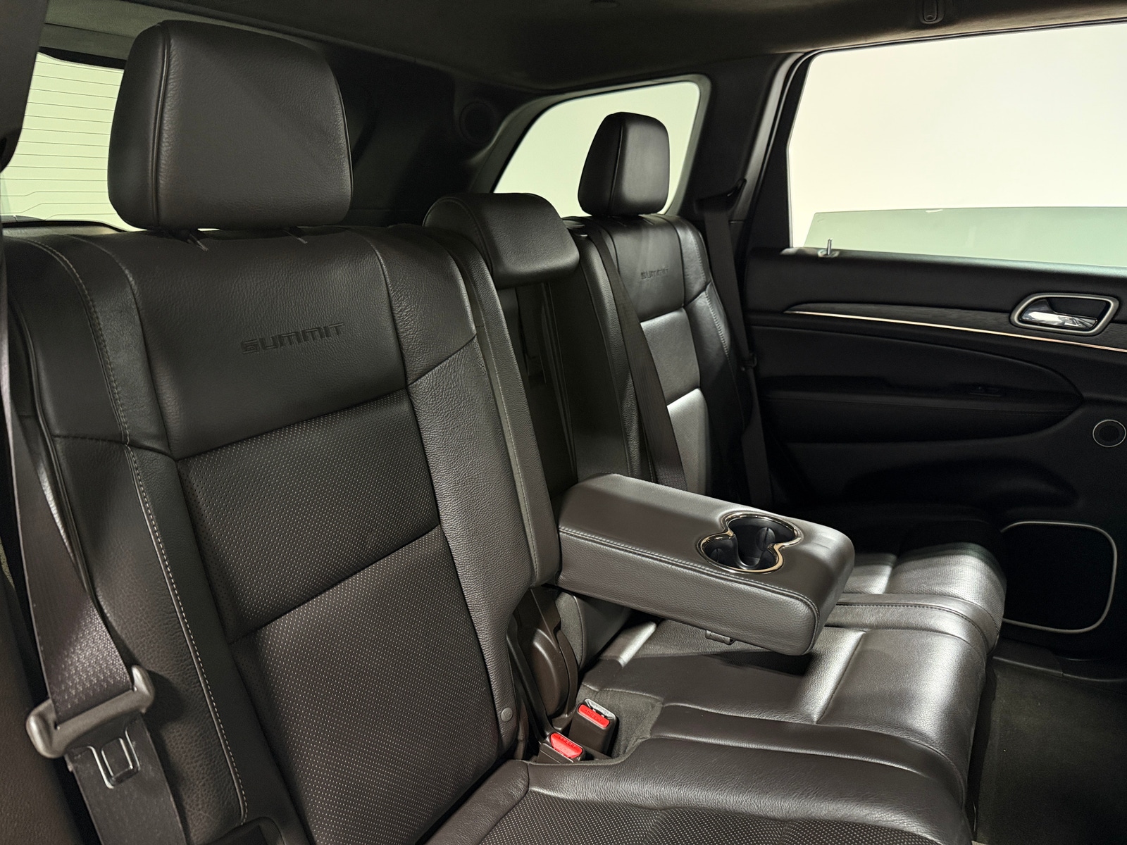 Thumbnail: 2019 Jeep Grand Cherokee - 5