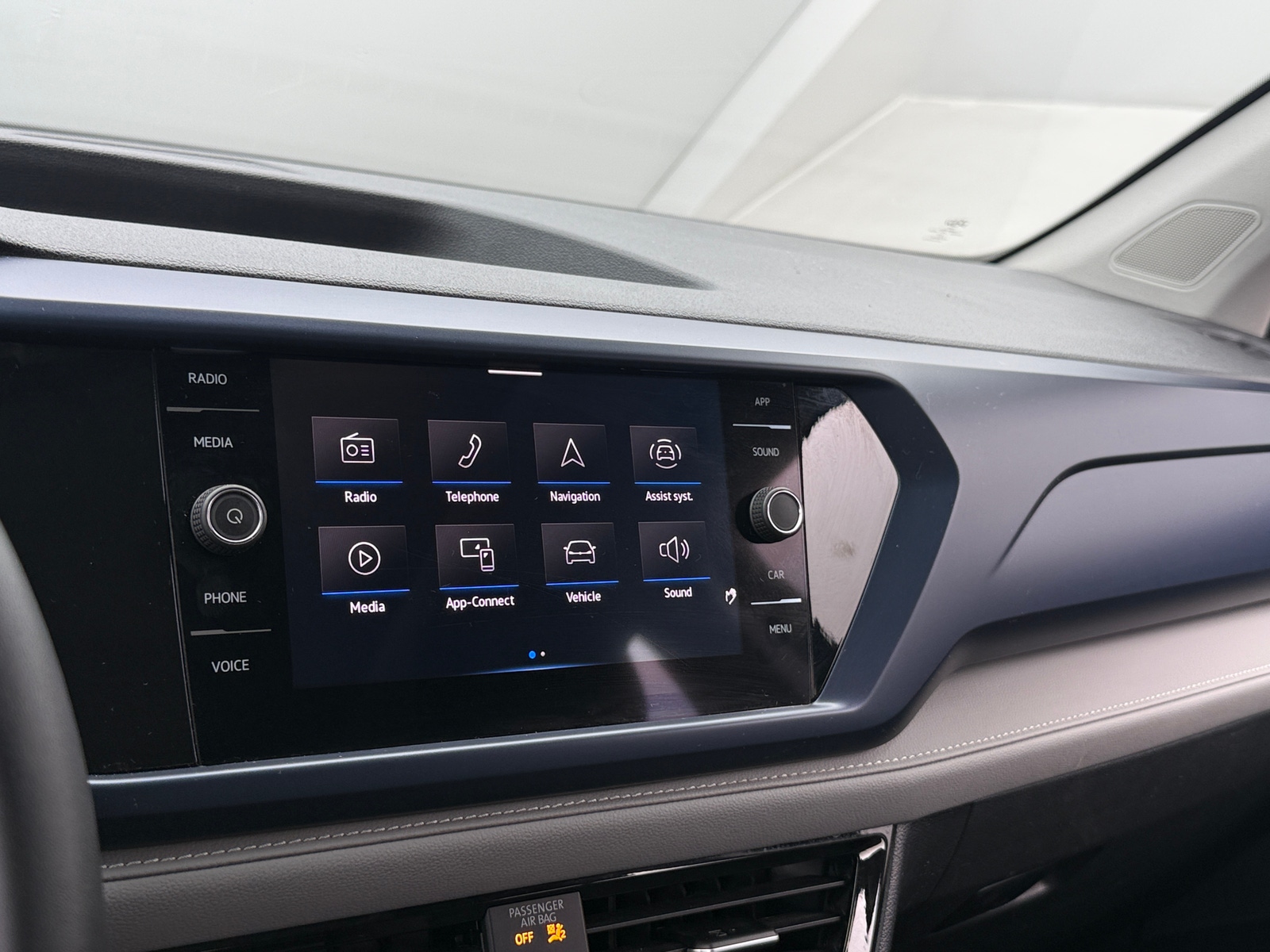 Thumbnail: 2024 Volkswagen Taos - 3