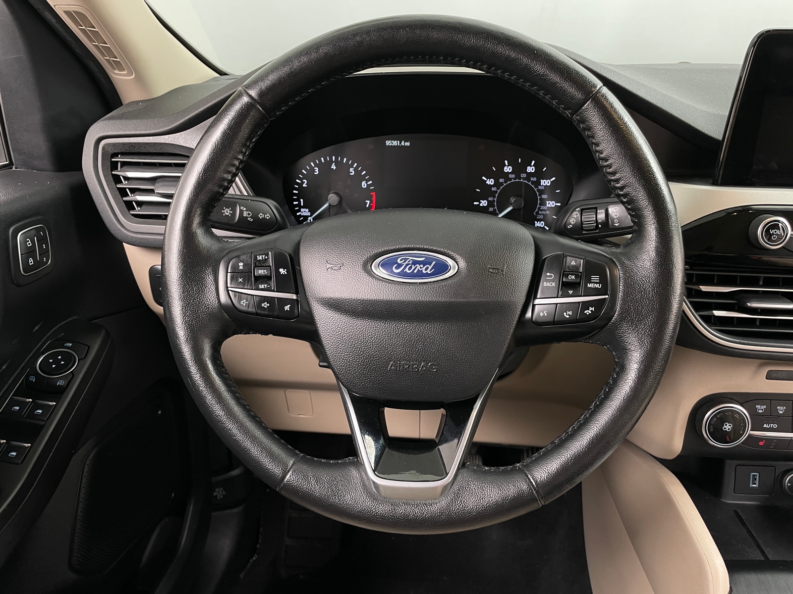 Thumbnail: 2020 Ford Escape - 4