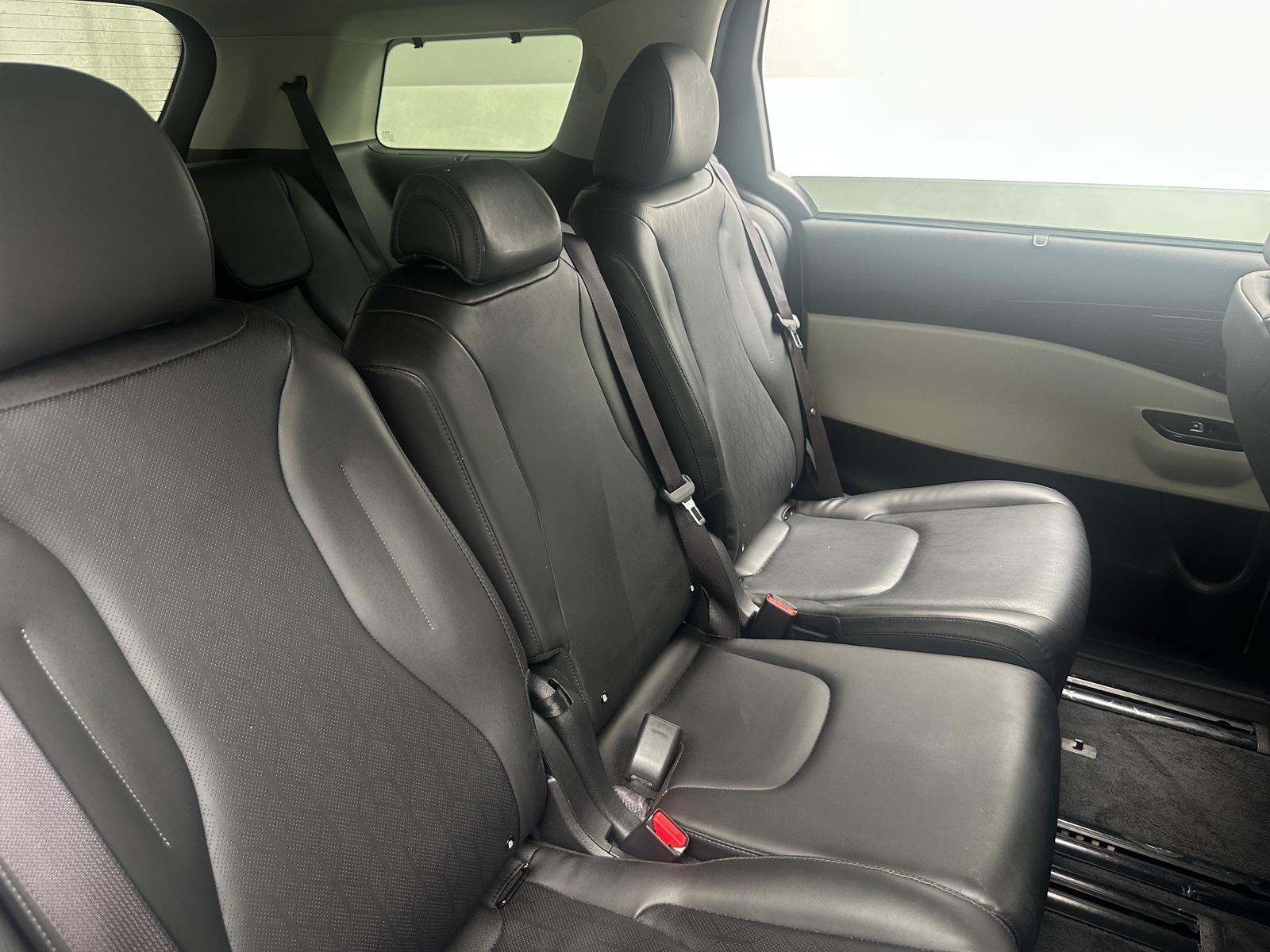 Thumbnail: 2022 Kia Carnival - 5