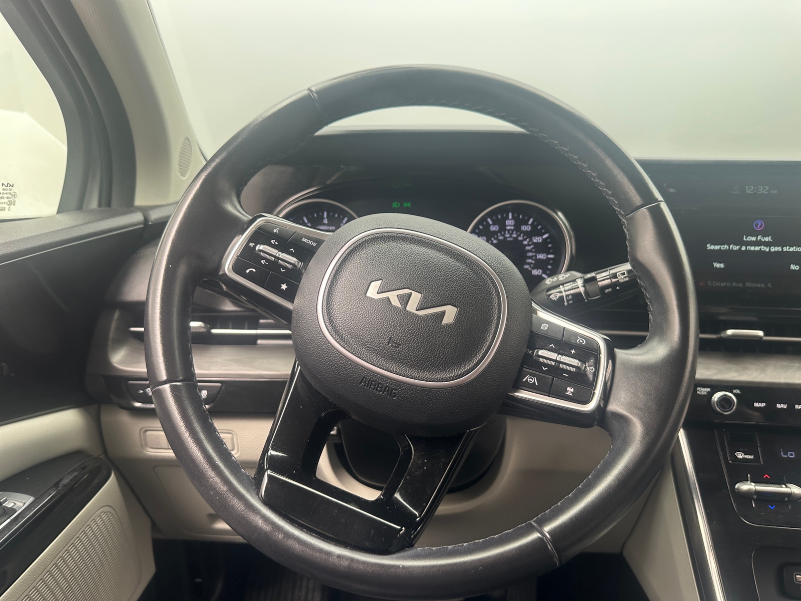 Thumbnail: 2022 Kia Carnival - 4
