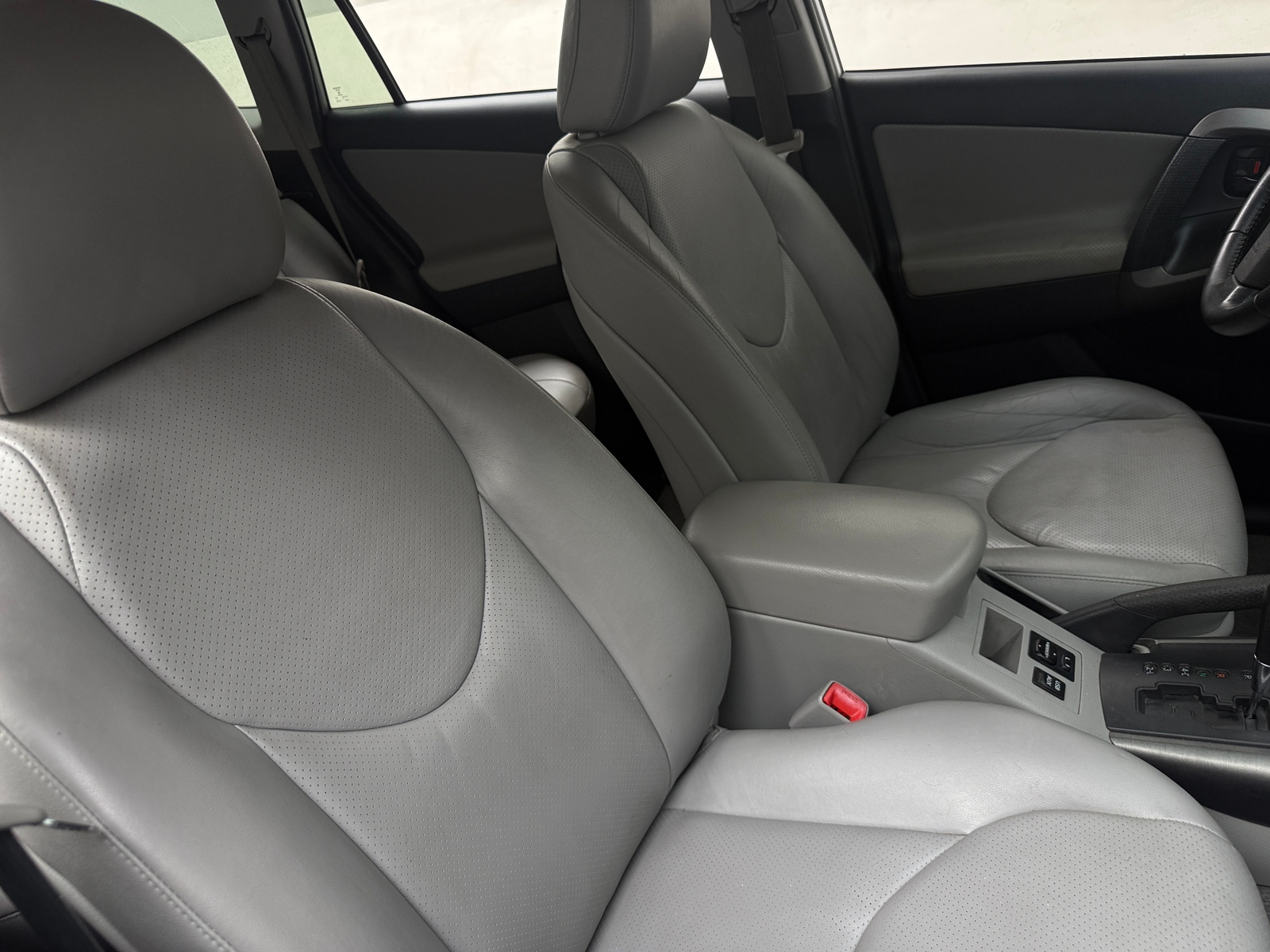 Thumbnail: 2012 Toyota RAV4 - 2