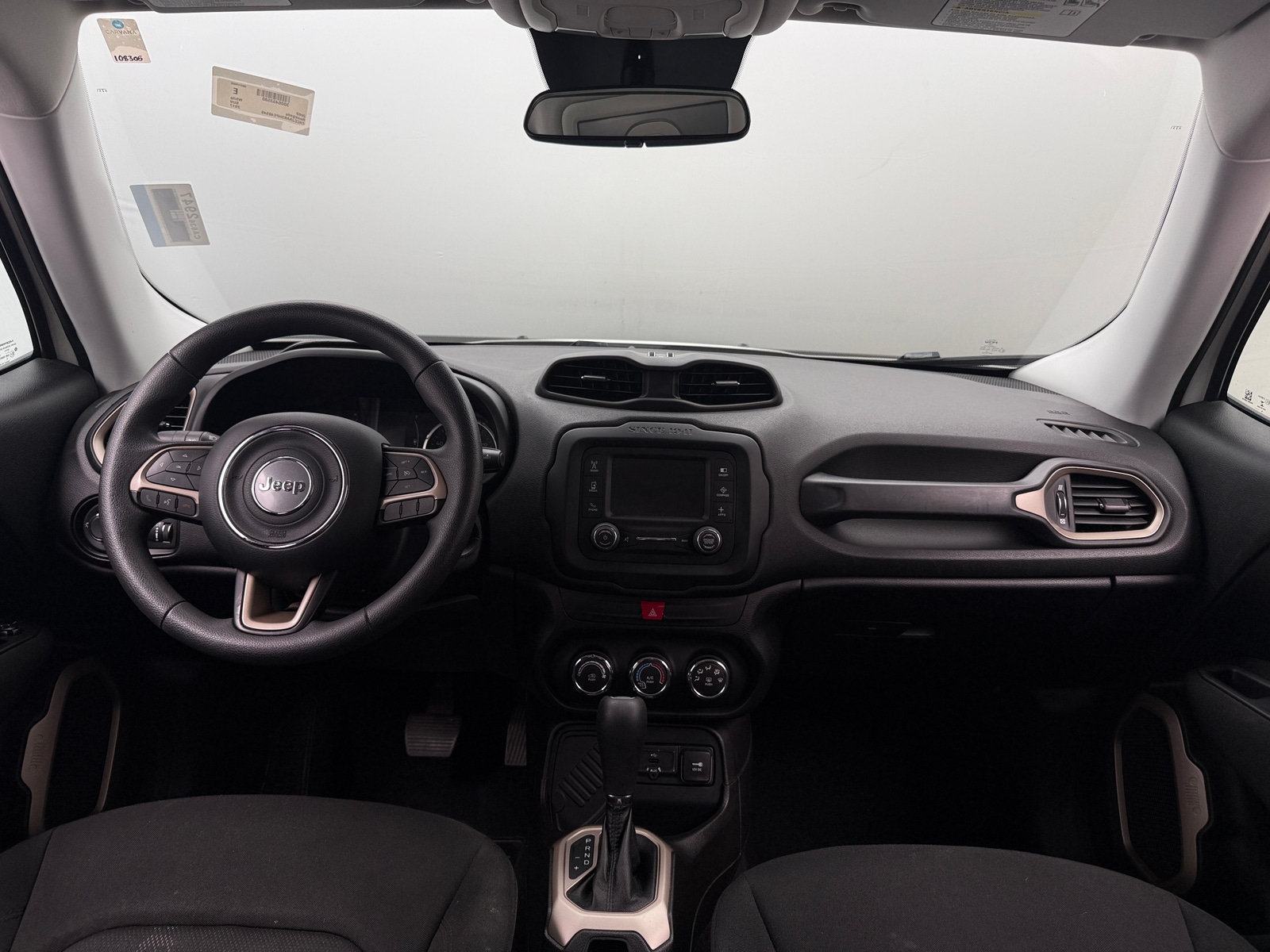 Thumbnail: 2017 Jeep Renegade - 3