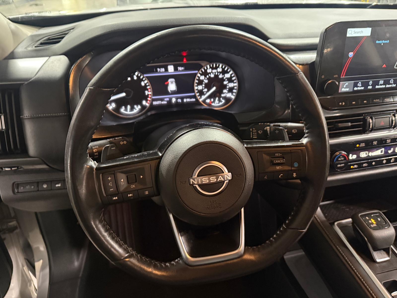 Thumbnail: 2023 Nissan Pathfinder - 4