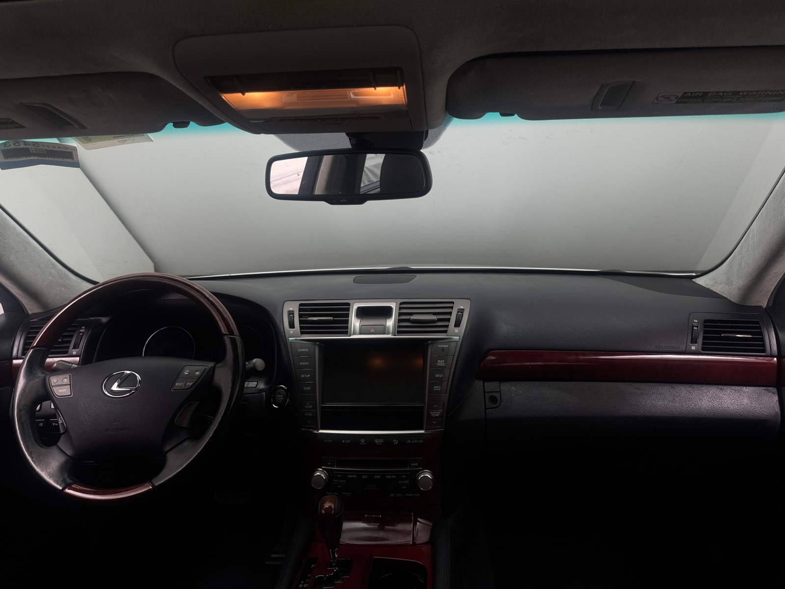 Thumbnail: 2011 Lexus LS - 2