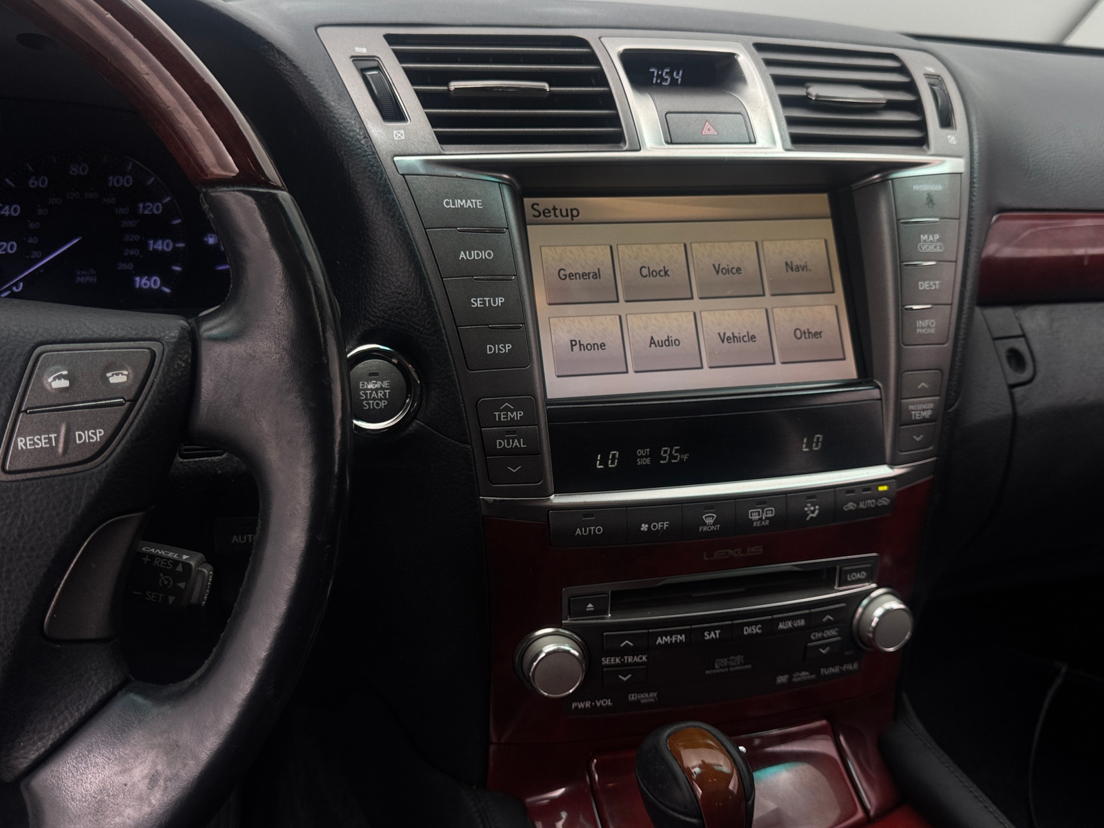 Thumbnail: 2011 Lexus LS - 3