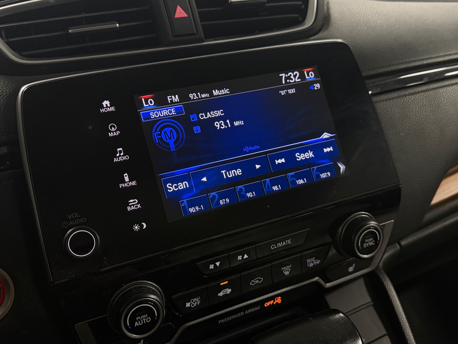 Thumbnail: 2017 Honda CR-V - 3