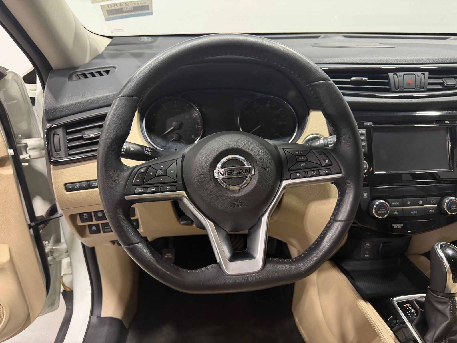 Thumbnail: 2017 Nissan Rogue - 4