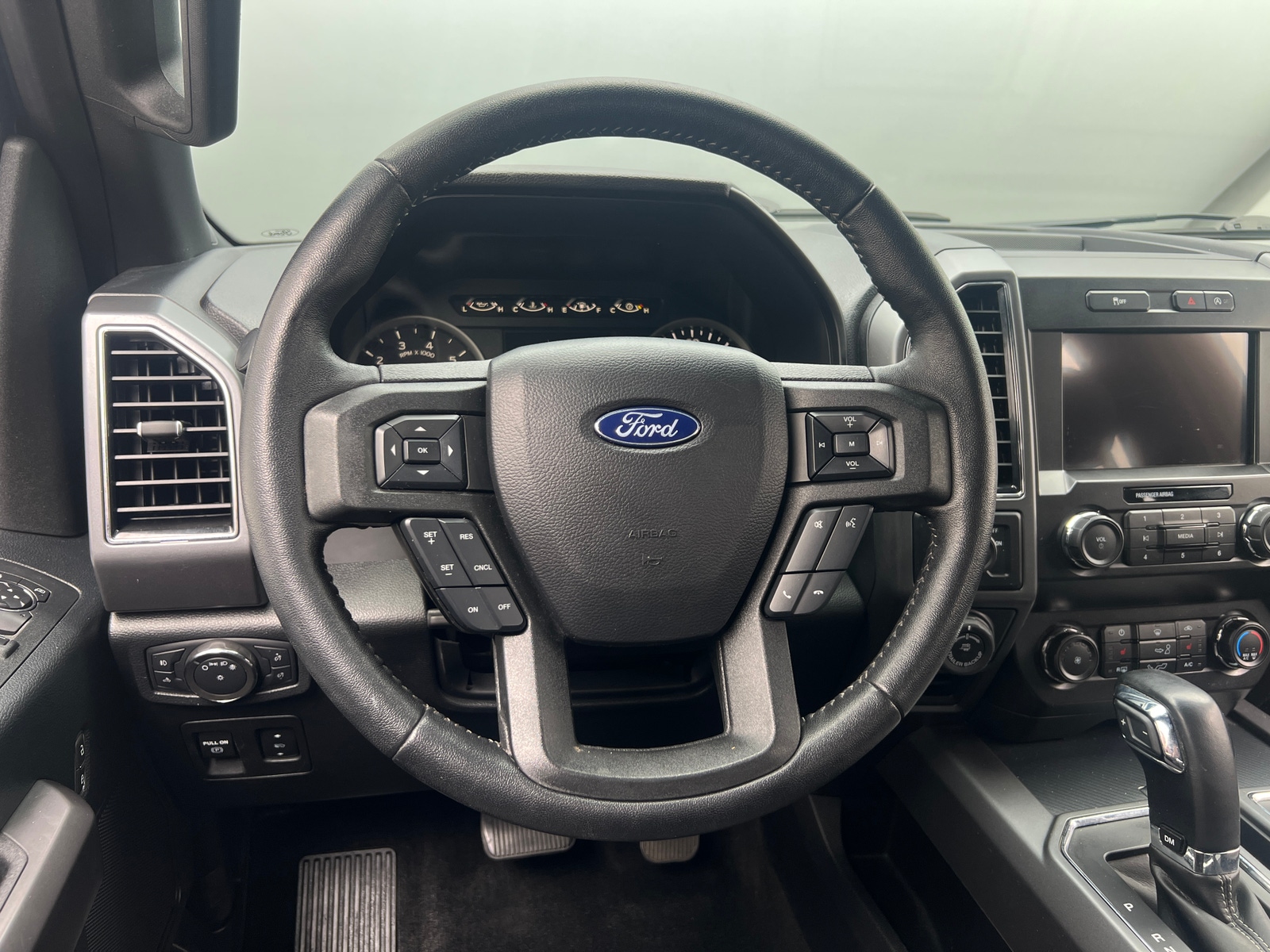 Thumbnail: 2020 Ford Econoline - 5
