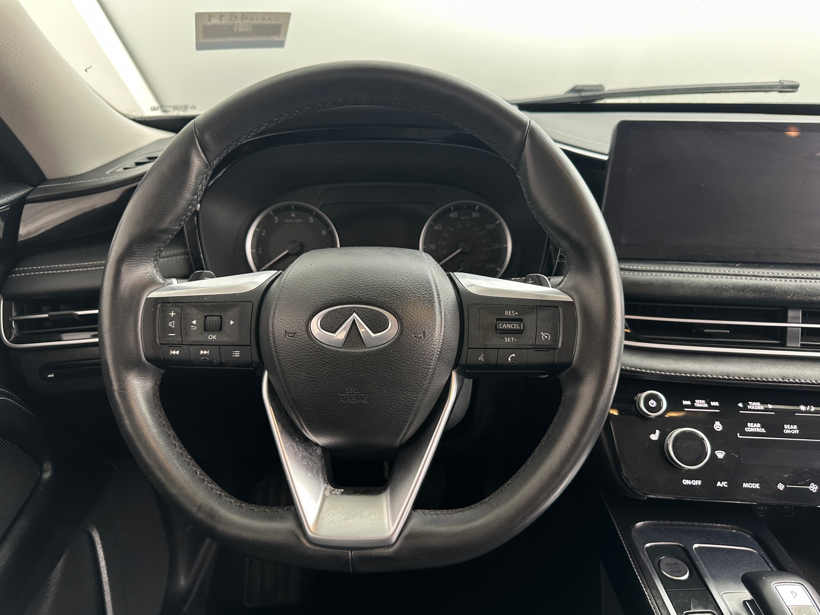 Thumbnail: 2023 INFINITI QX60 - 4