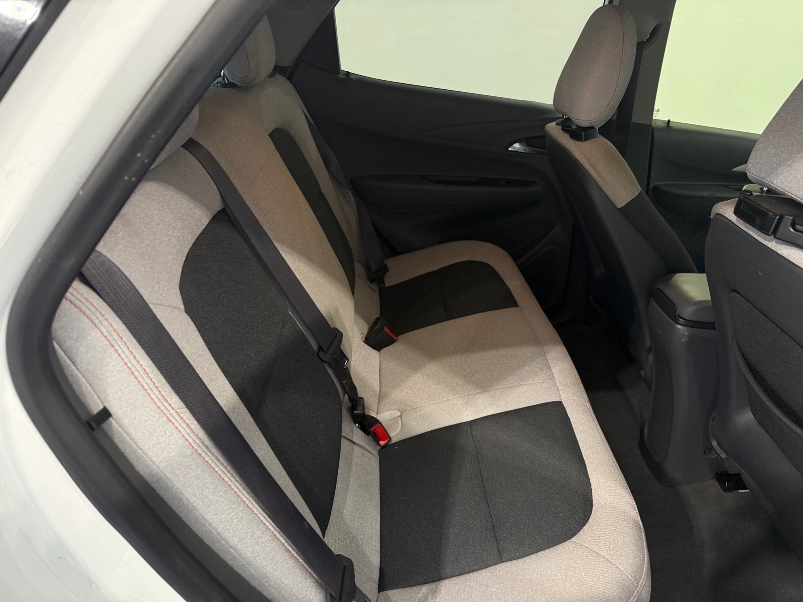 Thumbnail: 2017 Chevrolet Bolt EV - 6
