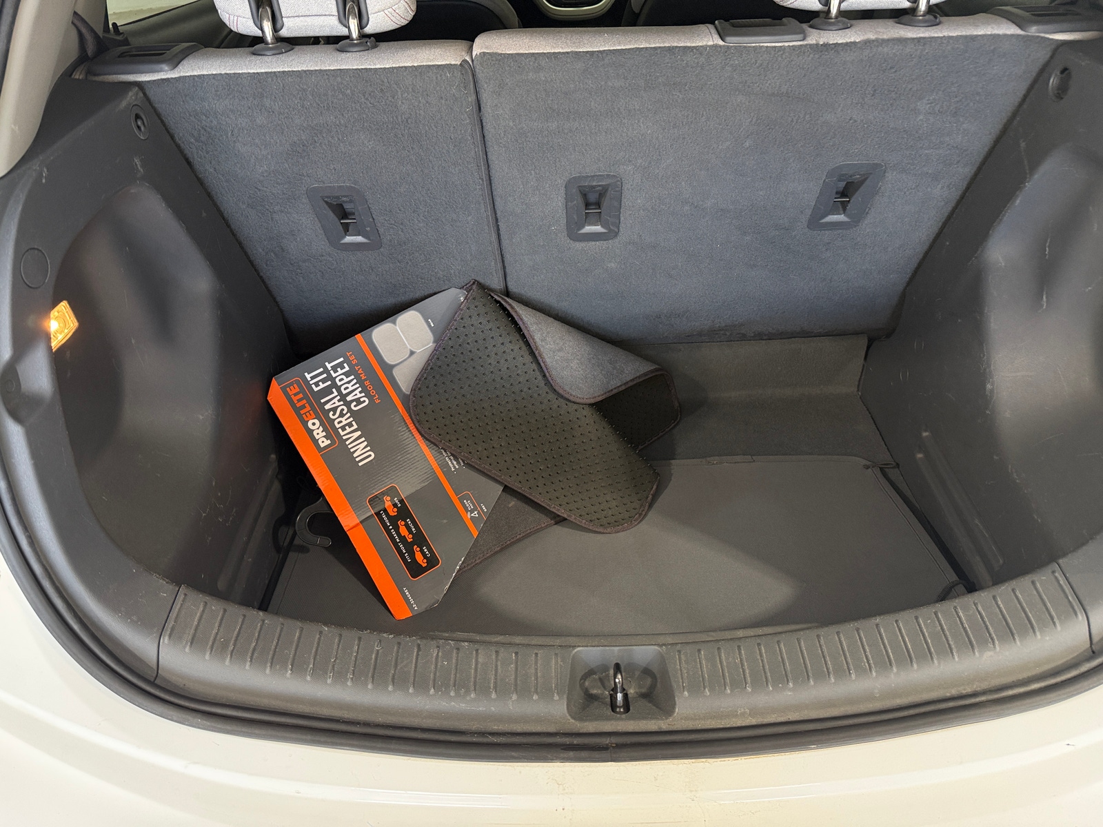 Thumbnail: 2017 Chevrolet Bolt EV - 7