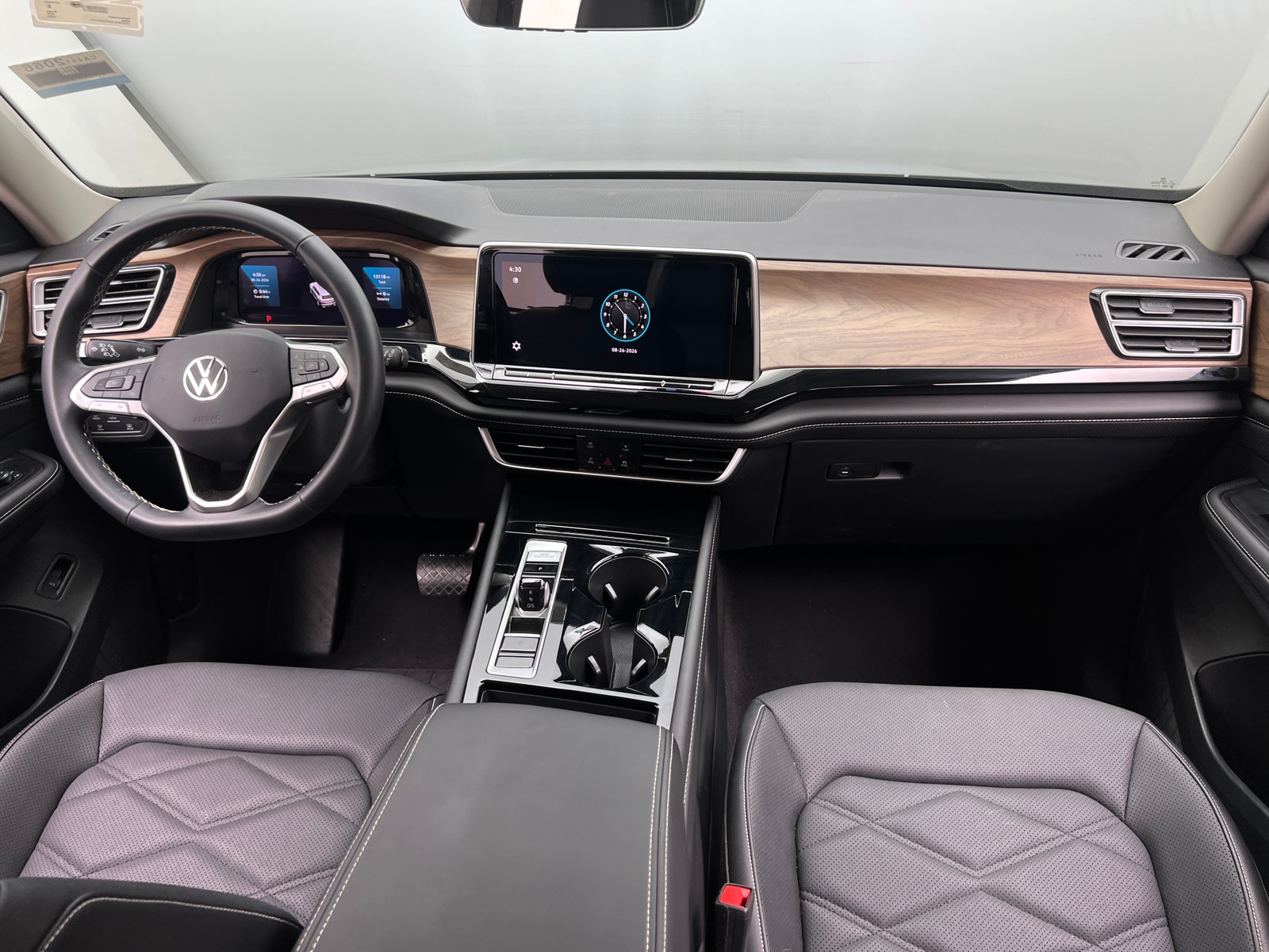 Thumbnail: 2026 Volkswagen Atlas - 3