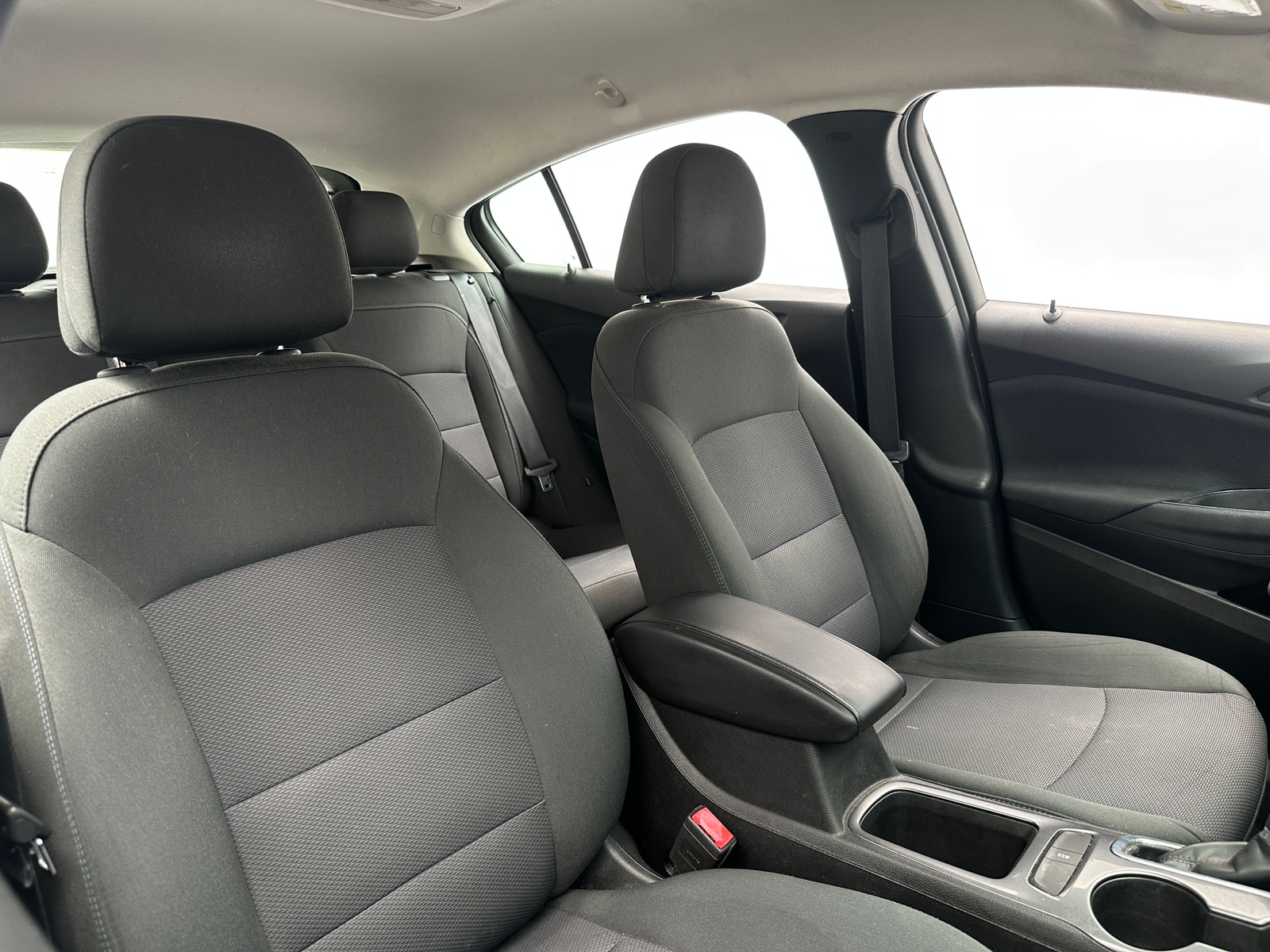 Thumbnail: 2018 Chevrolet Cruze - 2