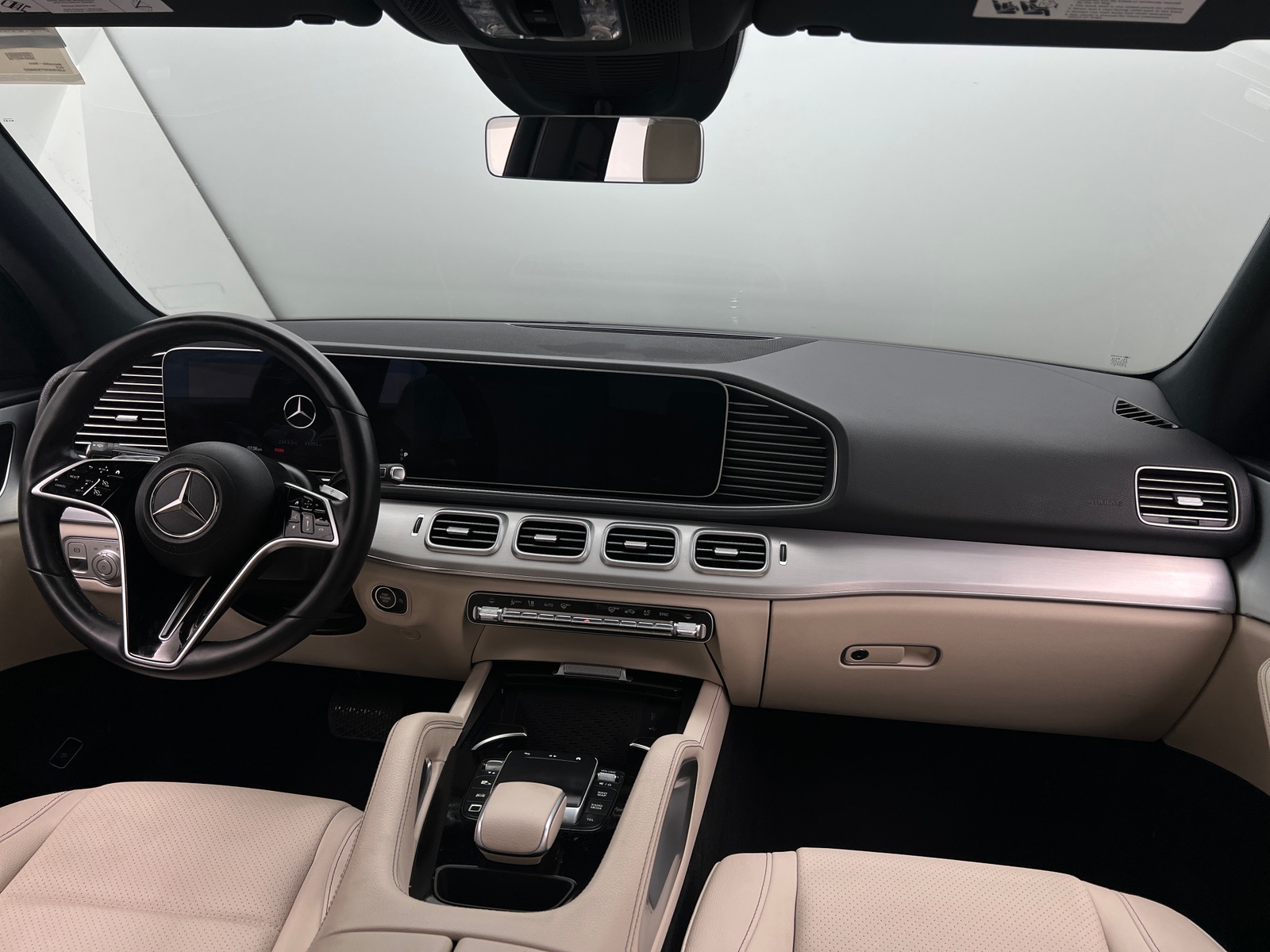 Thumbnail: 2026 Mercedes-Benz GLE - 2