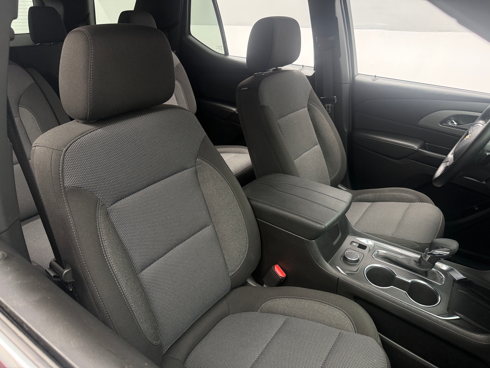 Thumbnail: 2023 Chevrolet Traverse - 2