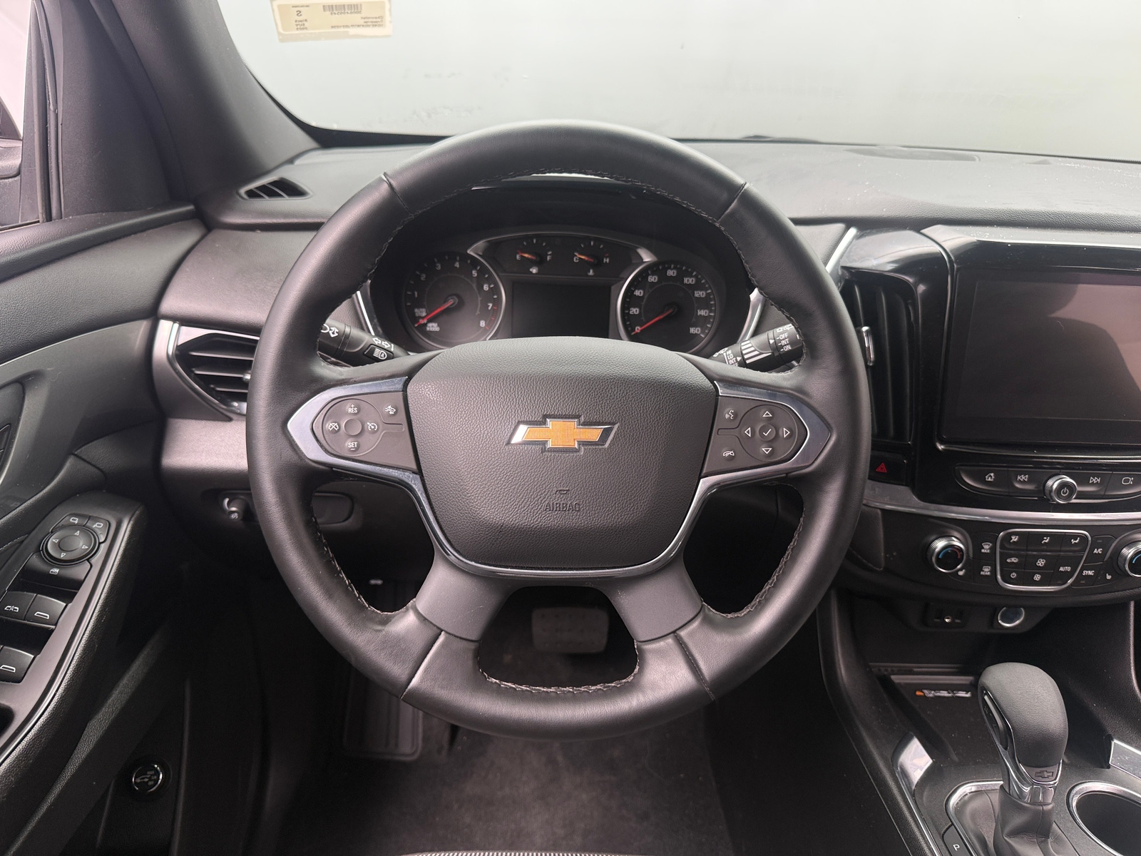 Thumbnail: 2023 Chevrolet Traverse - 5