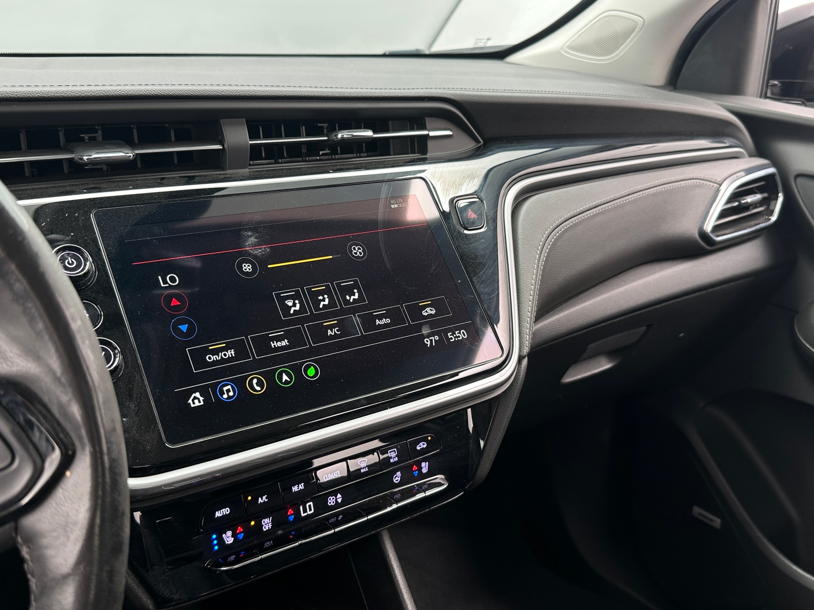 Thumbnail: 2023 Chevrolet Bolt EUV - 3